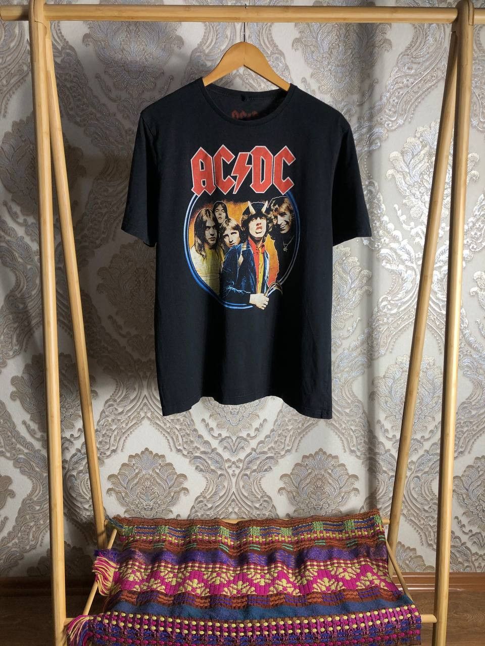 Band Tees Vintage AC/DC Tour Rock T-shirt Metal Punk Y2K Retro 90s Size US L / EU 52-54 / 3 - 1 Thumbnail