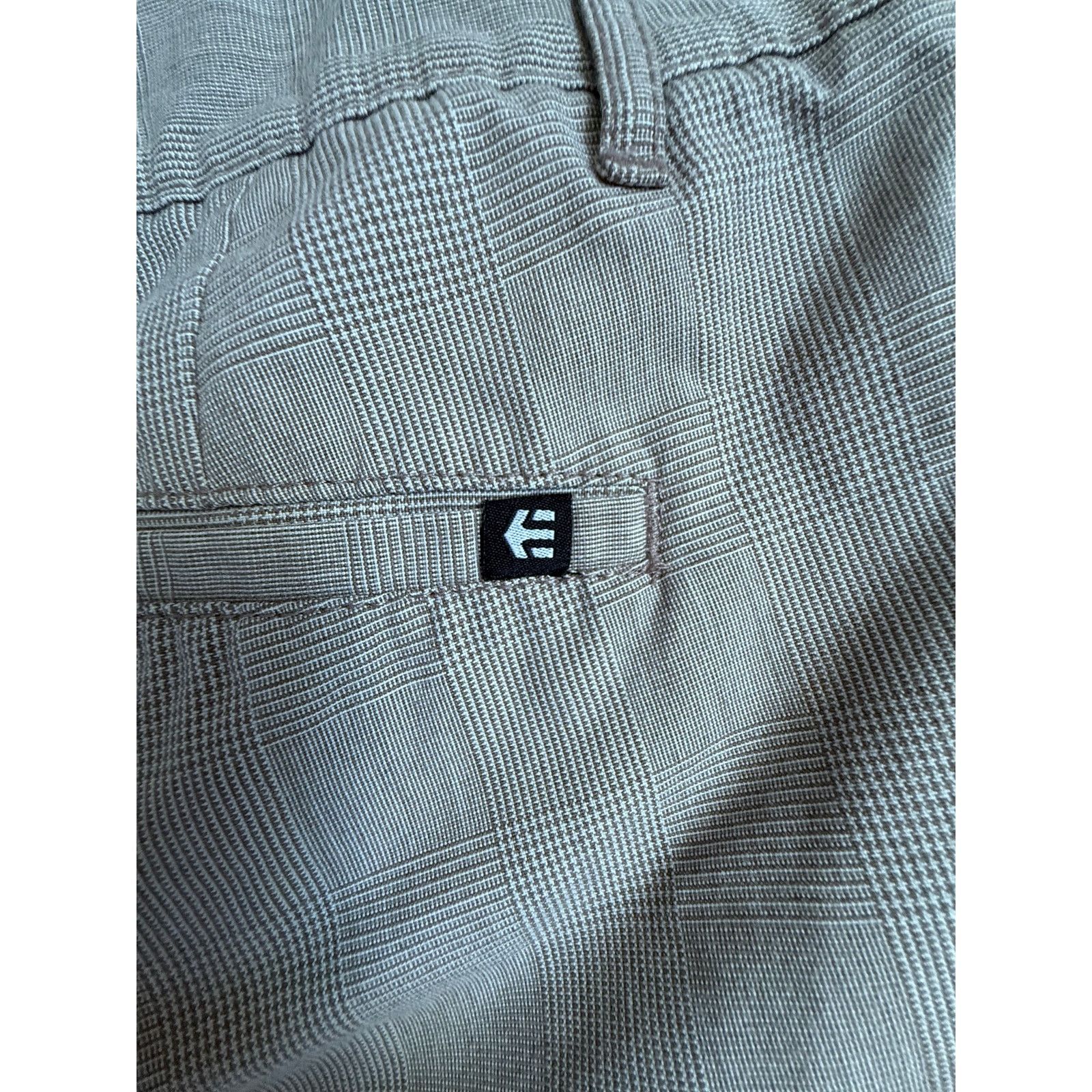 Etnies Vintage Etnies Skater Shorts Sz 32 Grey Check Plaid Y2K Size US 32 / EU 48 - 3 Thumbnail