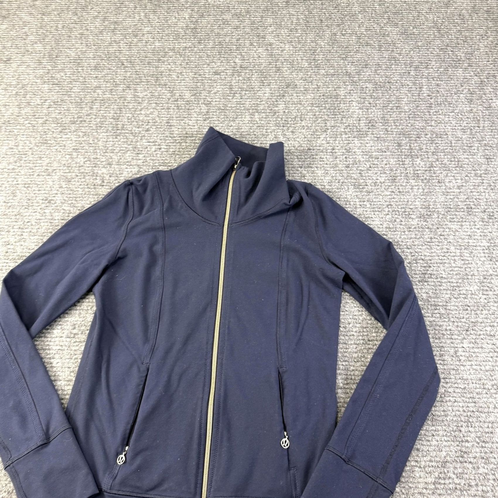 Lululemon Lululemon Jacket Womens 6 Blue Full Zip Track Athletic Running Yoga Slim Fit Size M / US 6-8 / IT 42-44 - 2 Thumbnail