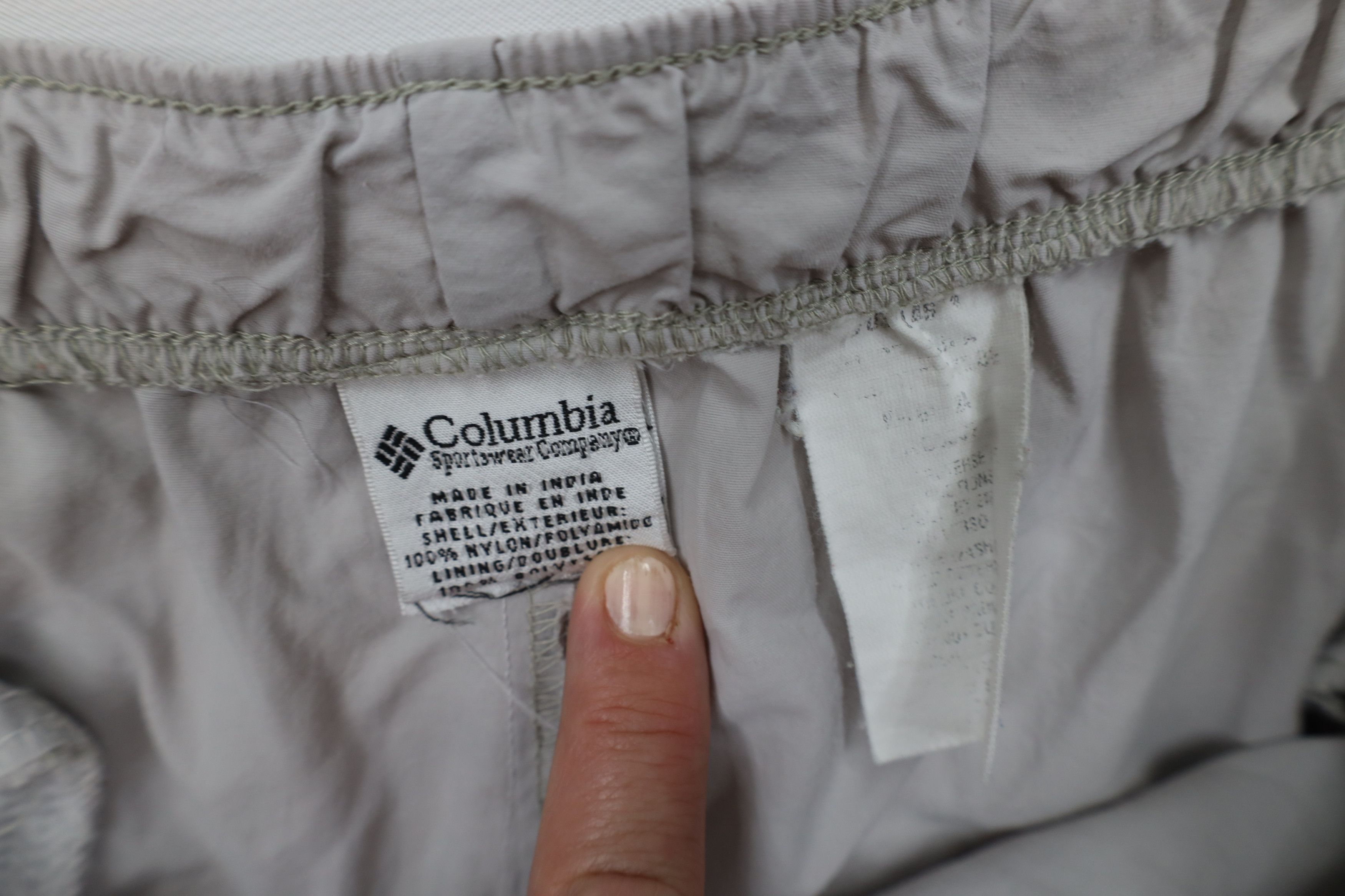 Columbia Vintage 90s Columbia Above Knee Belted Trekking Cargo Shorts Size US 34 / EU 50 - 7 Thumbnail
