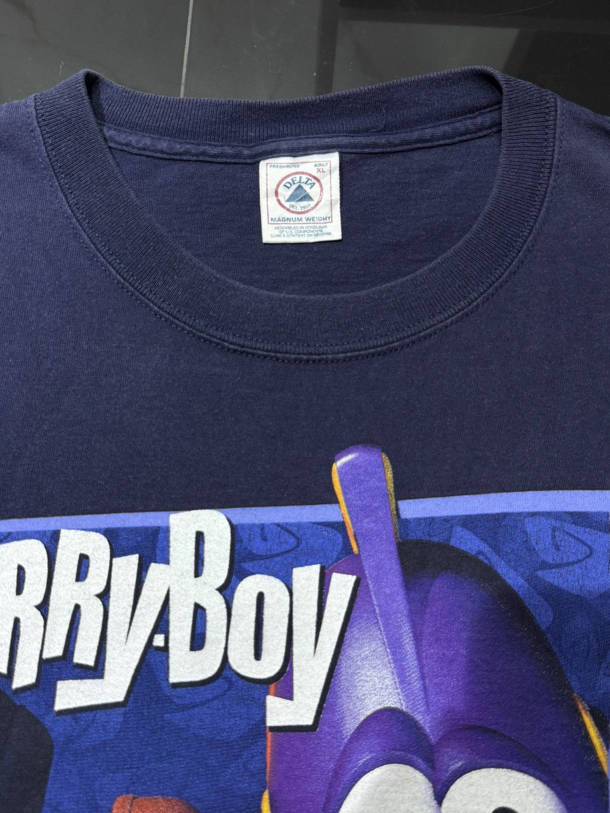 Vintage Vintage Larry Boy Veggietales 90s T-Shirt Size US XL / EU 56 / 4 - 3 Thumbnail