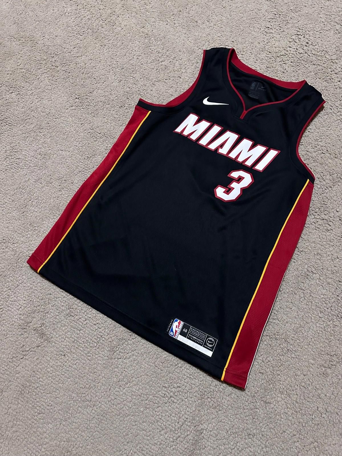 Nike MIAMI HEAT USA #3 WADE 2017 BASKETBALL SHIRT JERSEY NIKE 48L Size US L / EU 52-54 / 3 - 2 Thumbnail