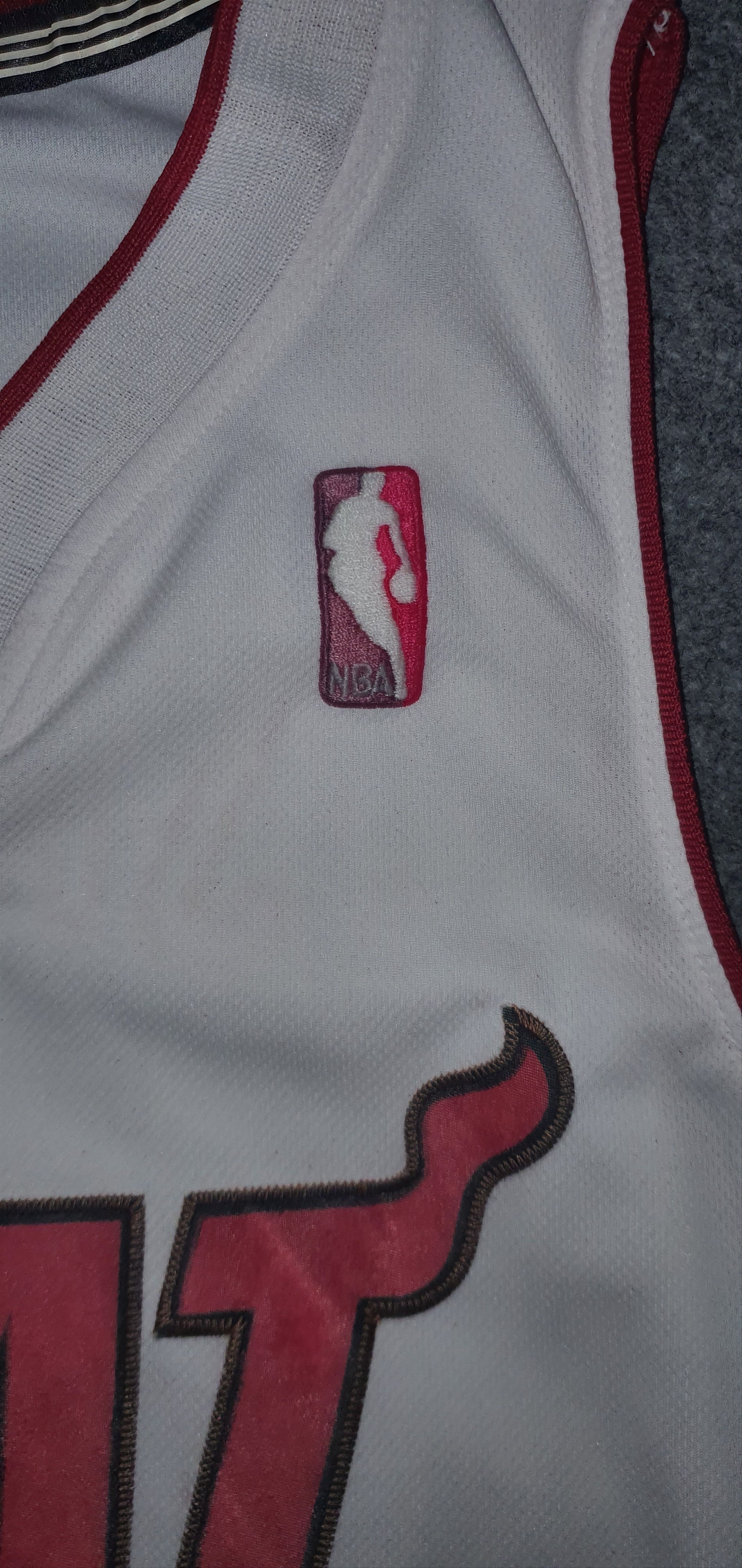 Other MIAMI HEAT LABRON JAMES #6 JERSEY ADIDAS SHIRT Size US M / EU 48-50 / 2 - 6 Thumbnail