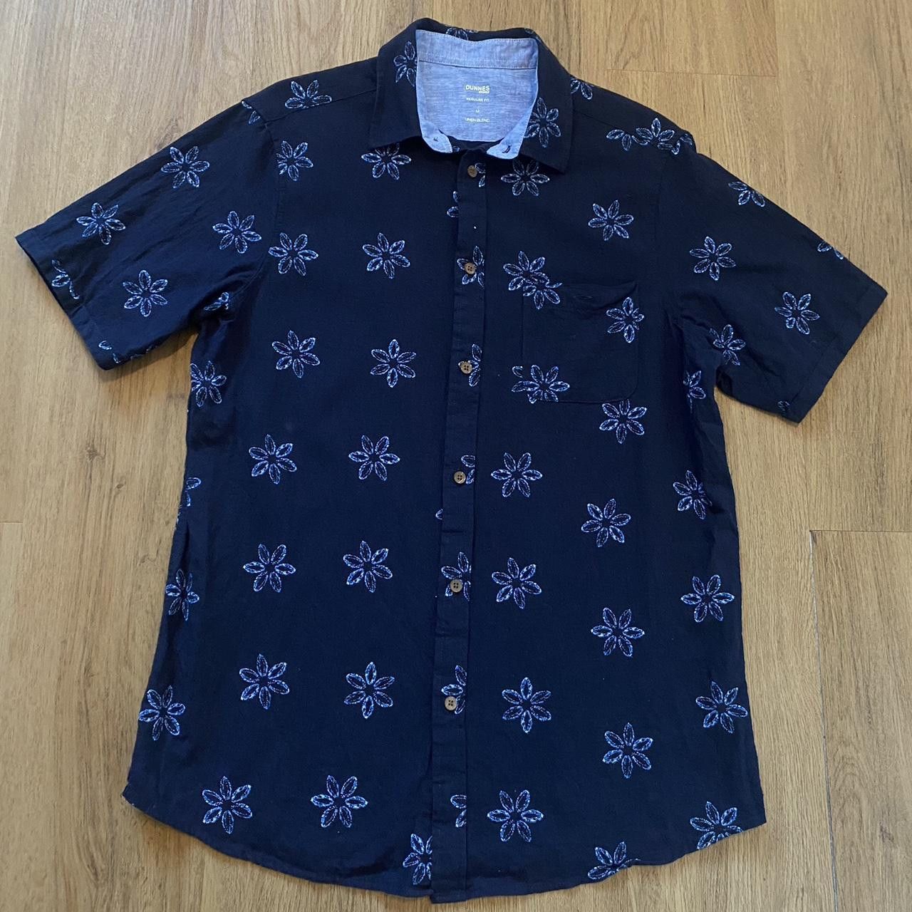 Other Navy blue floral button up shirt #floralshirt Vacation Size US M / EU 48-50 / 2 - 1 Thumbnail