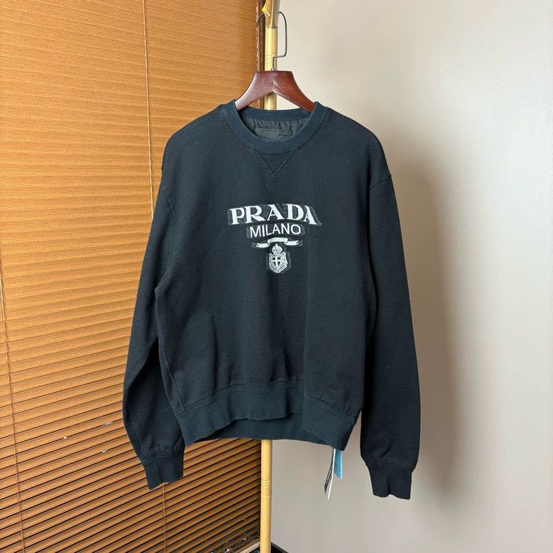 Prada Prada Black printed logo sweatshirt 2502-Nextarrow Size US XS / EU 42 / 0 - 1 Thumbnail