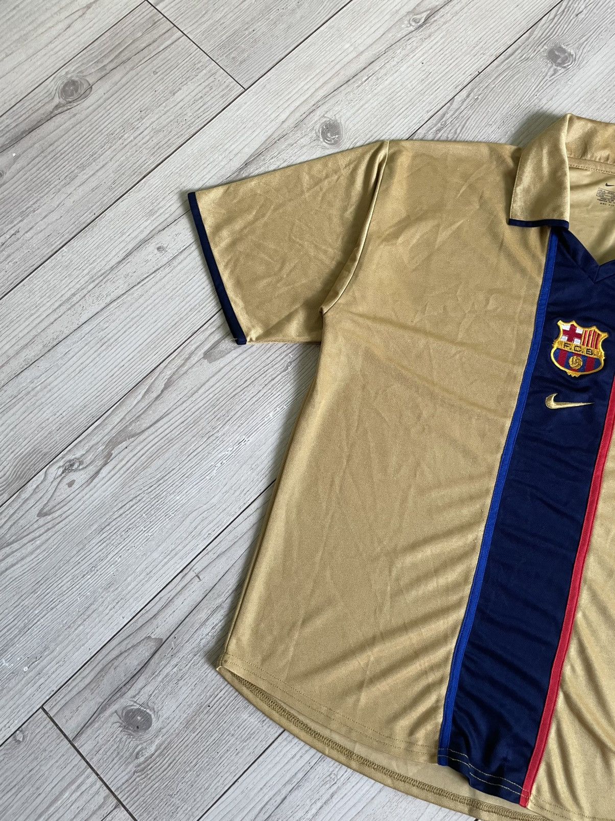 Nike × Vintage Nike Barcelona 2001/2002 Soccer Jersey Away Football Shirt Size US XL / EU 56 / 4 - 6 Thumbnail