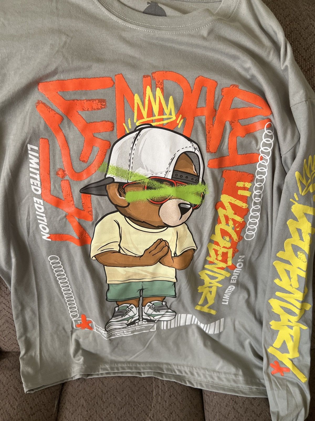 Hypebeast Launder Legendary Limited Edition LS Tee Size US L / EU 52-54 / 3 - 2 Thumbnail