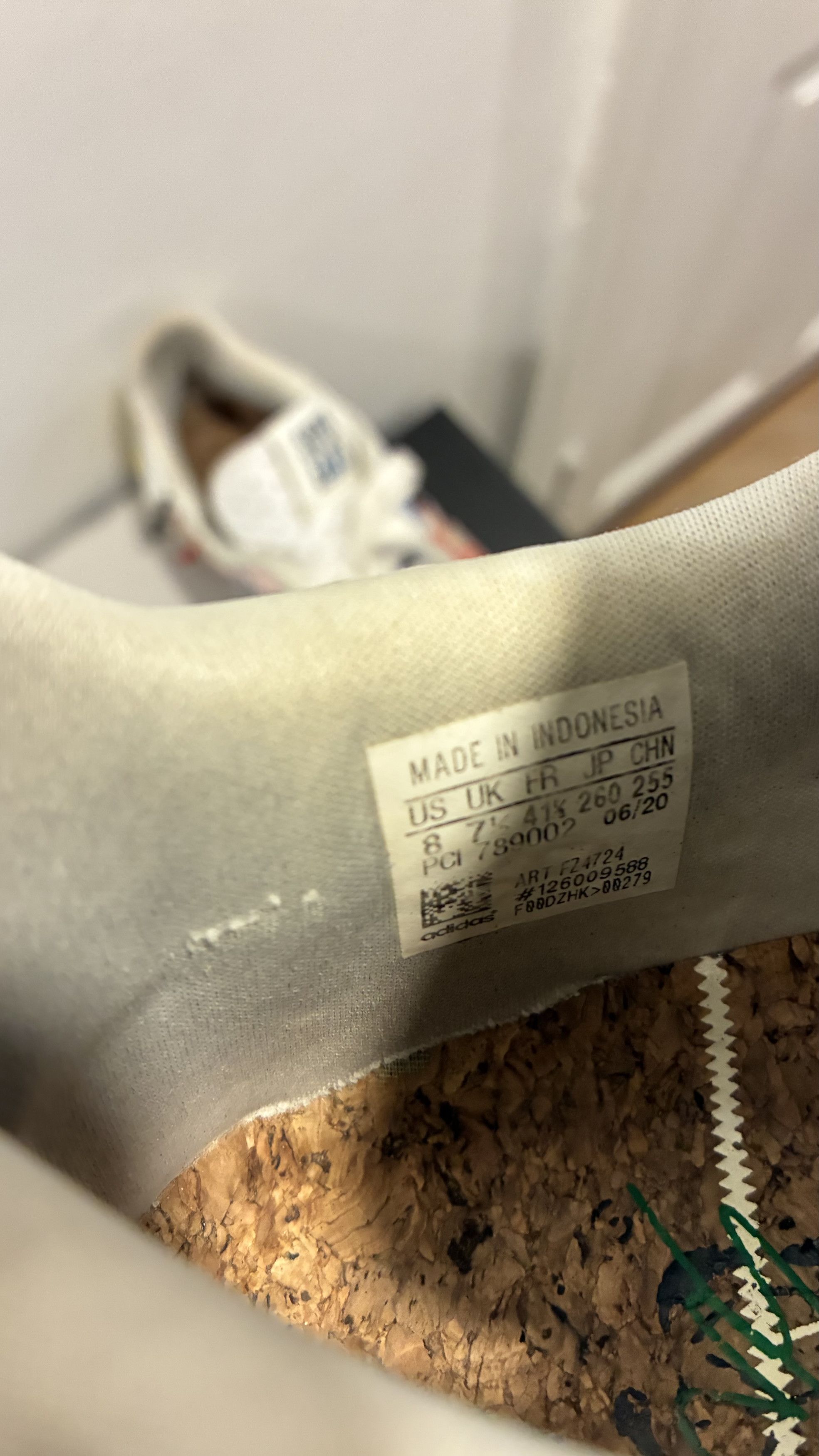 Adidas Superearth Size US 8 / EU 41 - 7 Thumbnail