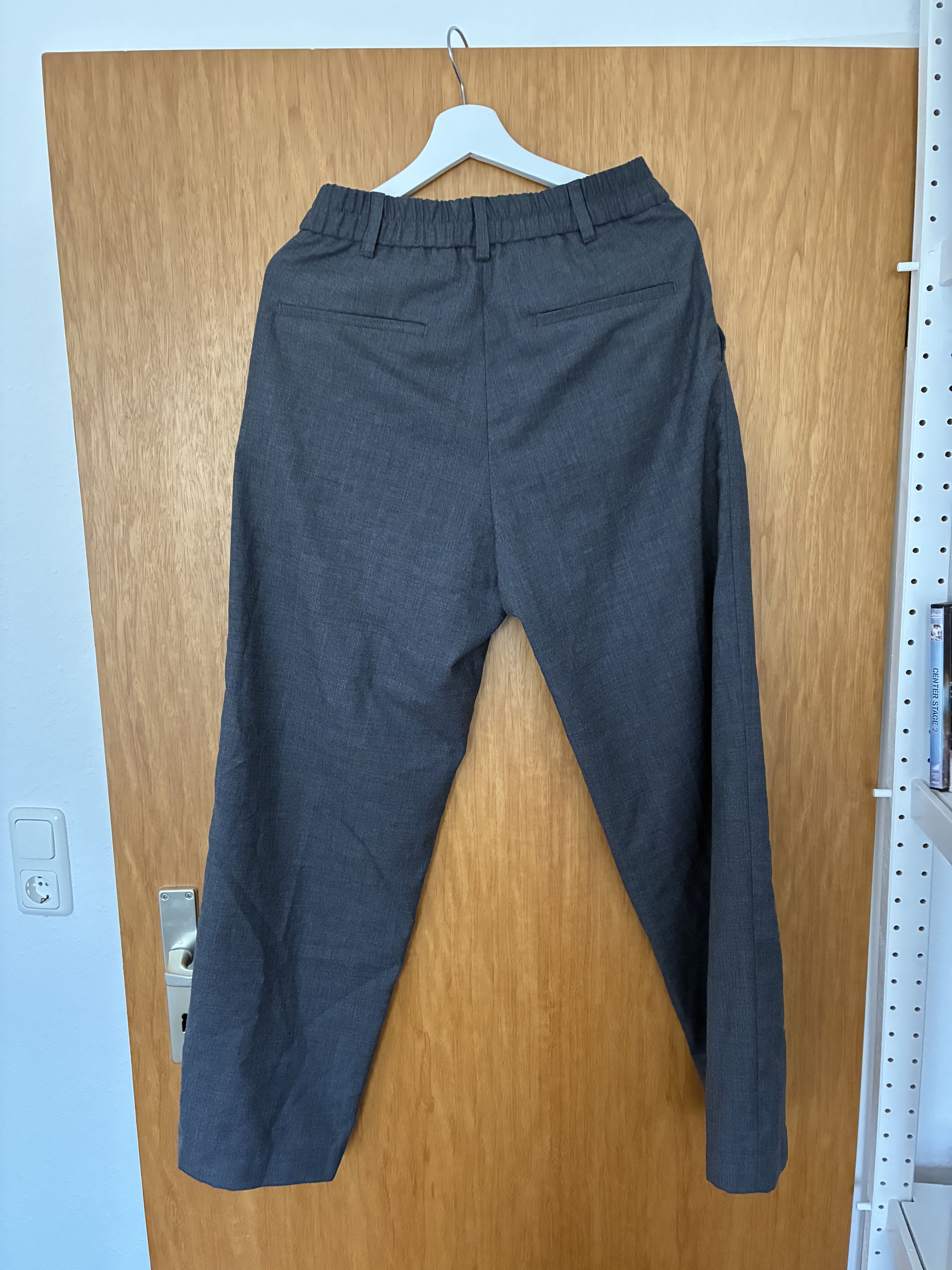 Massimo Dutti Relaxed fit trousers in cool wool Size US 30 / EU 46 - 2 Thumbnail