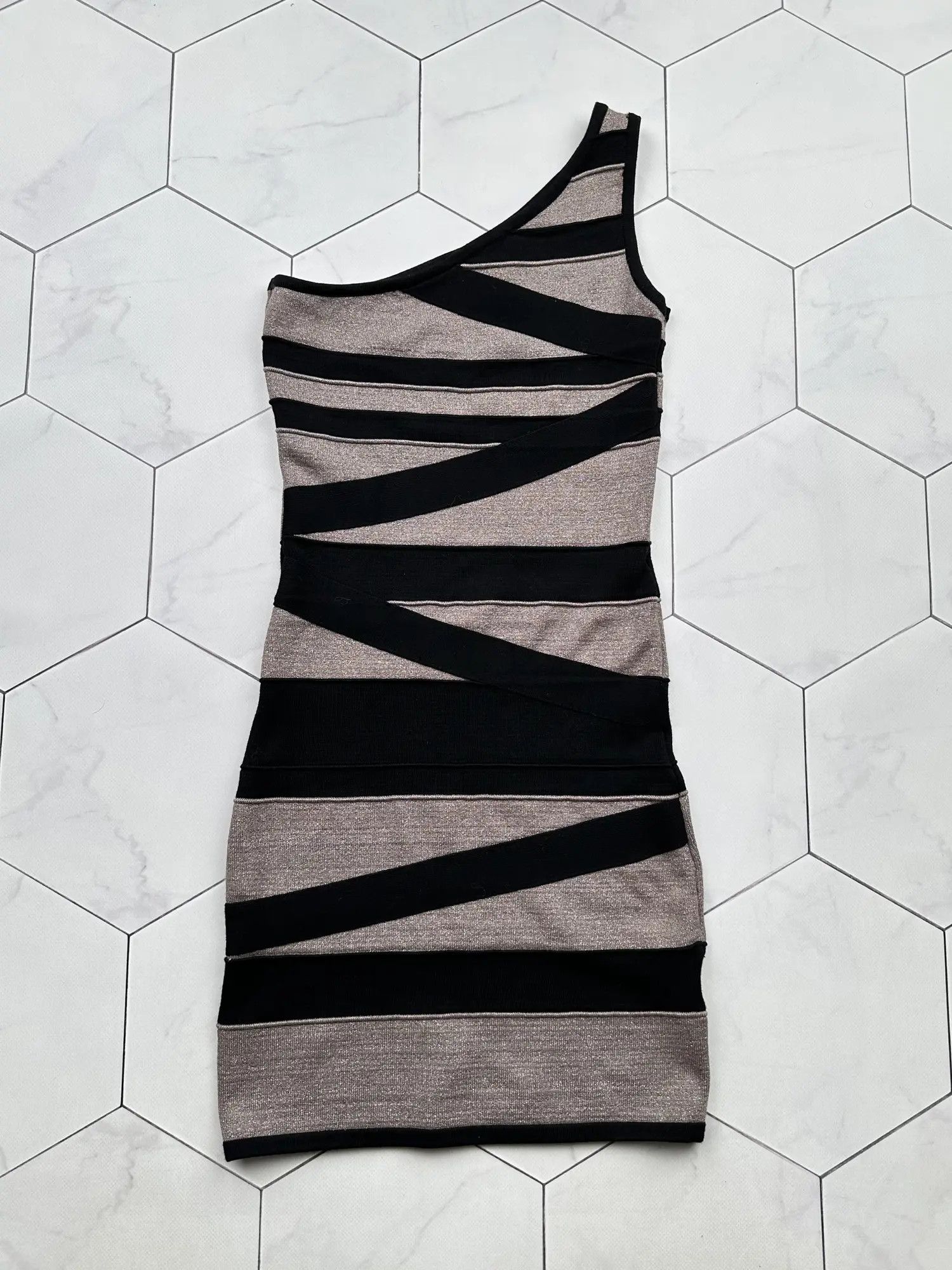 Bebe Bebe Mini Dress (B333) Size S / US 4 / IT 40 - 1 Thumbnail