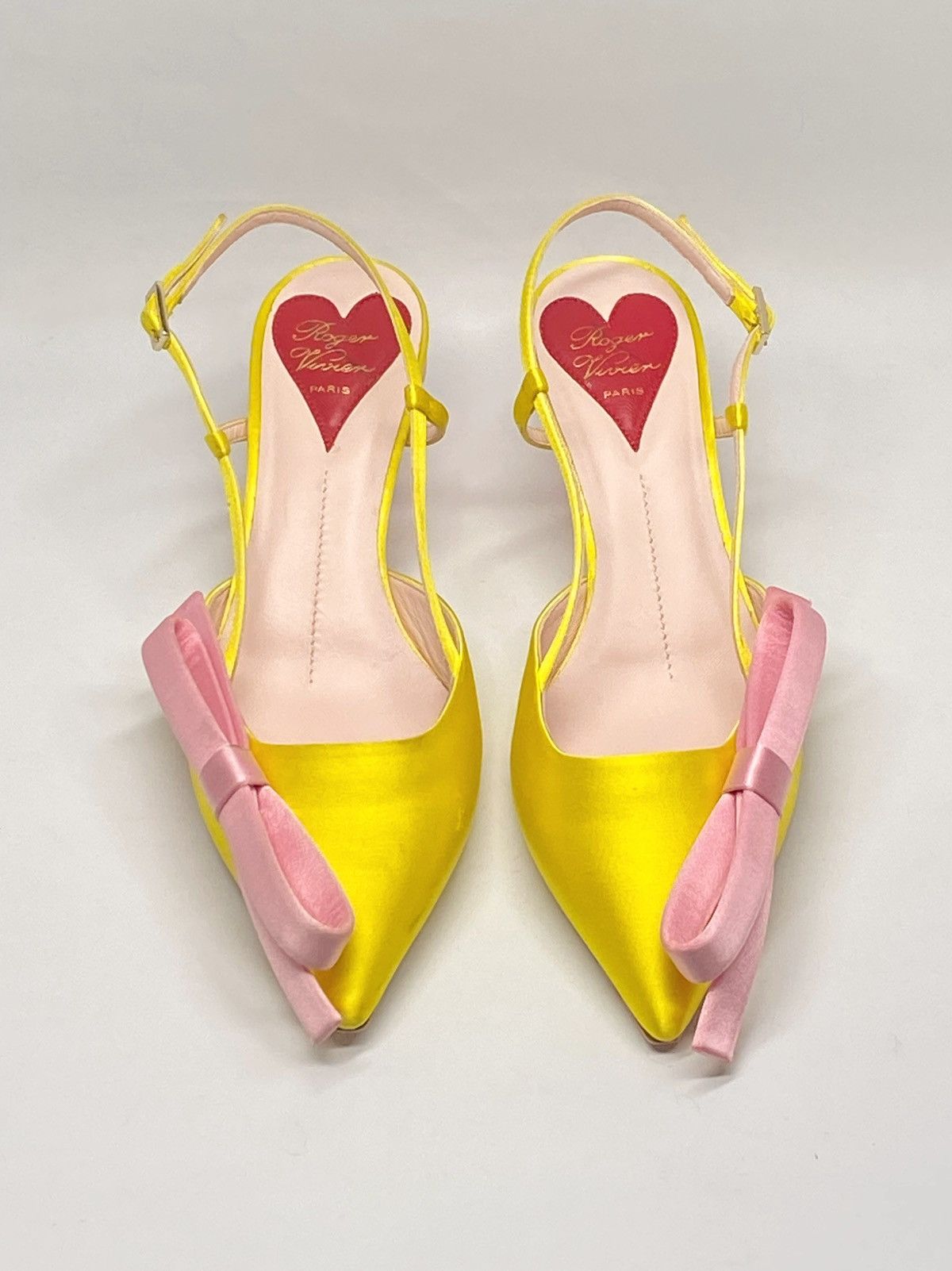 Roger Vivier Roger Vivier 55mm Virgule Bow satin pumps size 36.5 Size US 6.5 / IT 36.5 - 4 Thumbnail