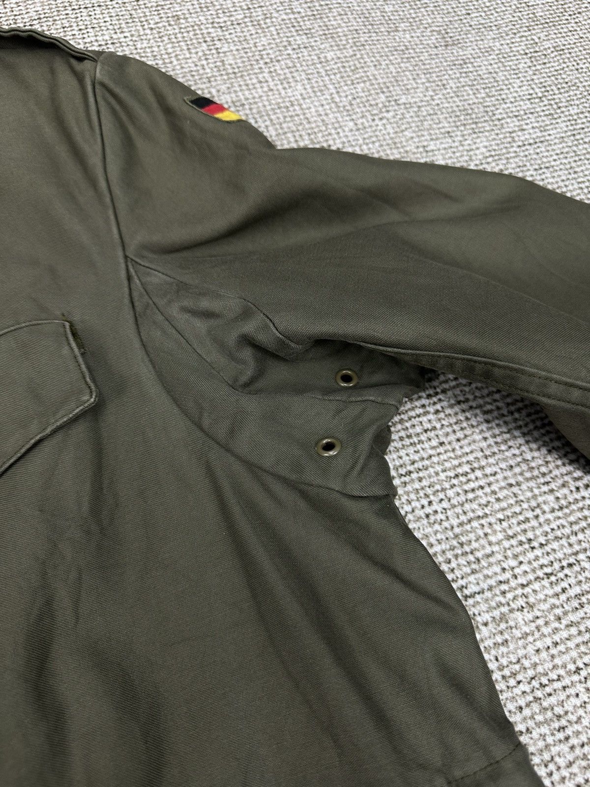 Vintage Rare Vintage Germany Military Army Jacket Z268 Size US L / EU 52-54 / 3 - 5 Thumbnail