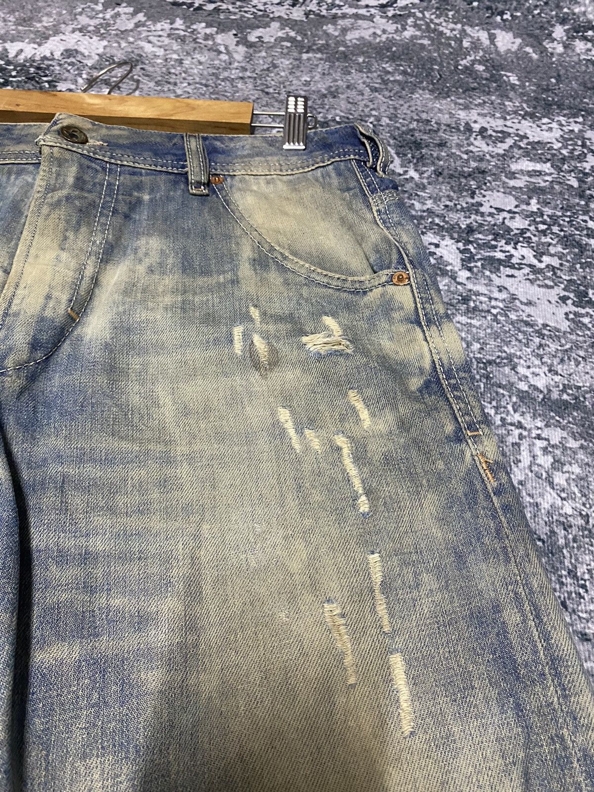 Diesel Vintage Diesel Industry Distressed Denim Jeans Made in Italy Size US 32 / EU 48 - 12 Thumbnail