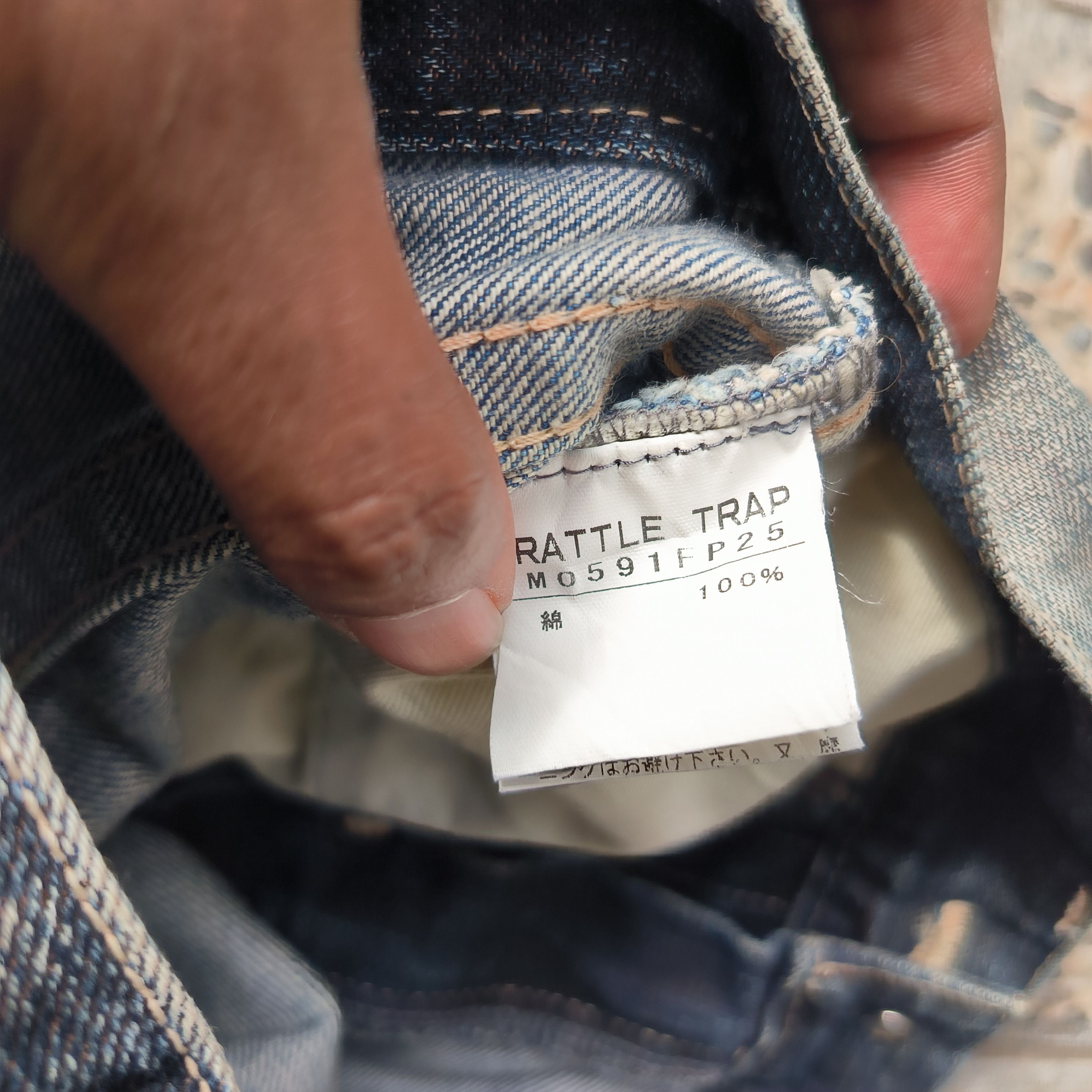 Japanese Brand Vintage 2000s RATTLE TRAP Distressed Flared Jeans Size US 32 / EU 48 - 6 Thumbnail