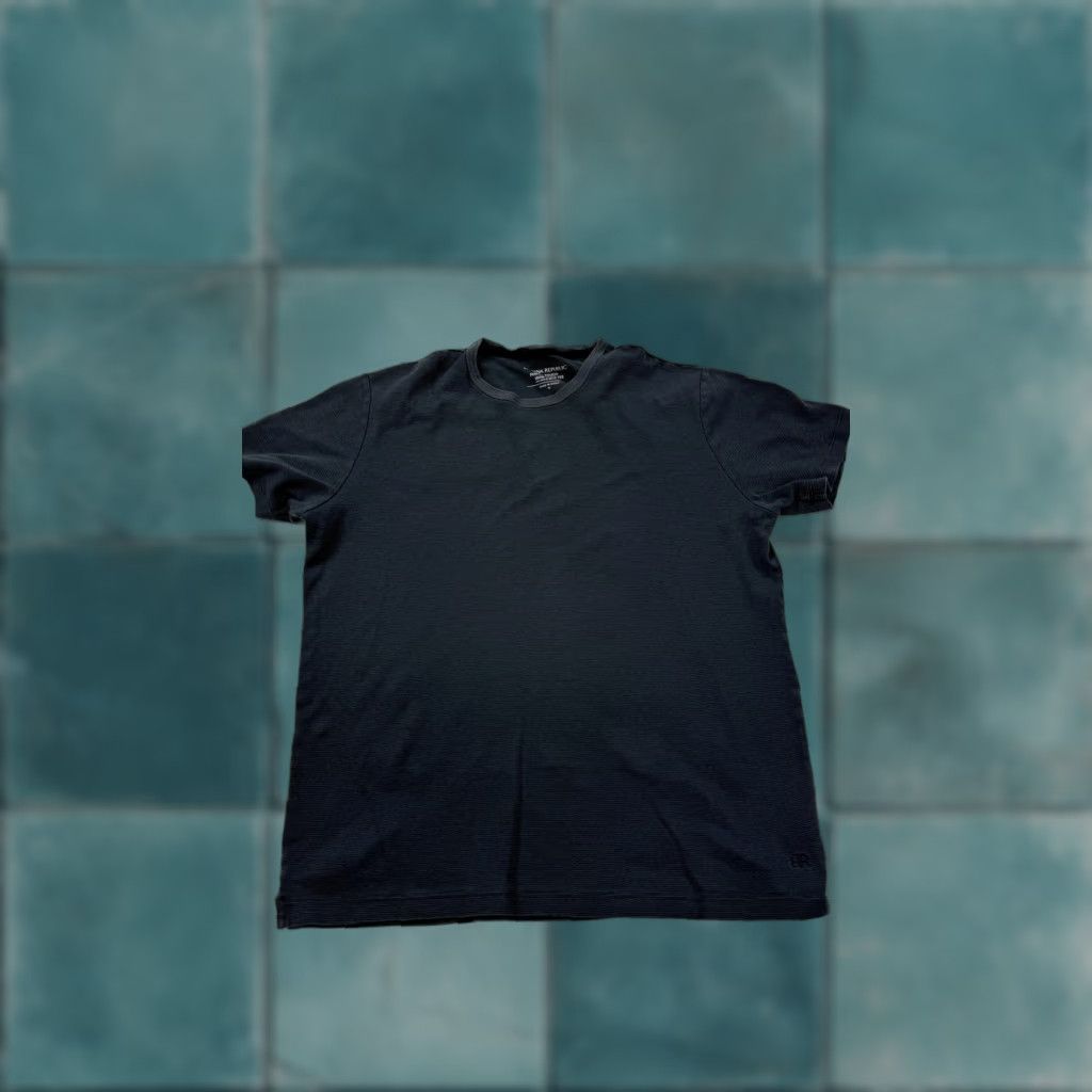 Banana Republic Banana Republic Shirt Mens XL Blue Luxe Touch Performance Tee Cotton Crewneck Shirt Mens XL Blue Luxe Touch Performance Tee Cotton Crewneck Size US XL / EU 56 / 4 - 1 Thumbnail
