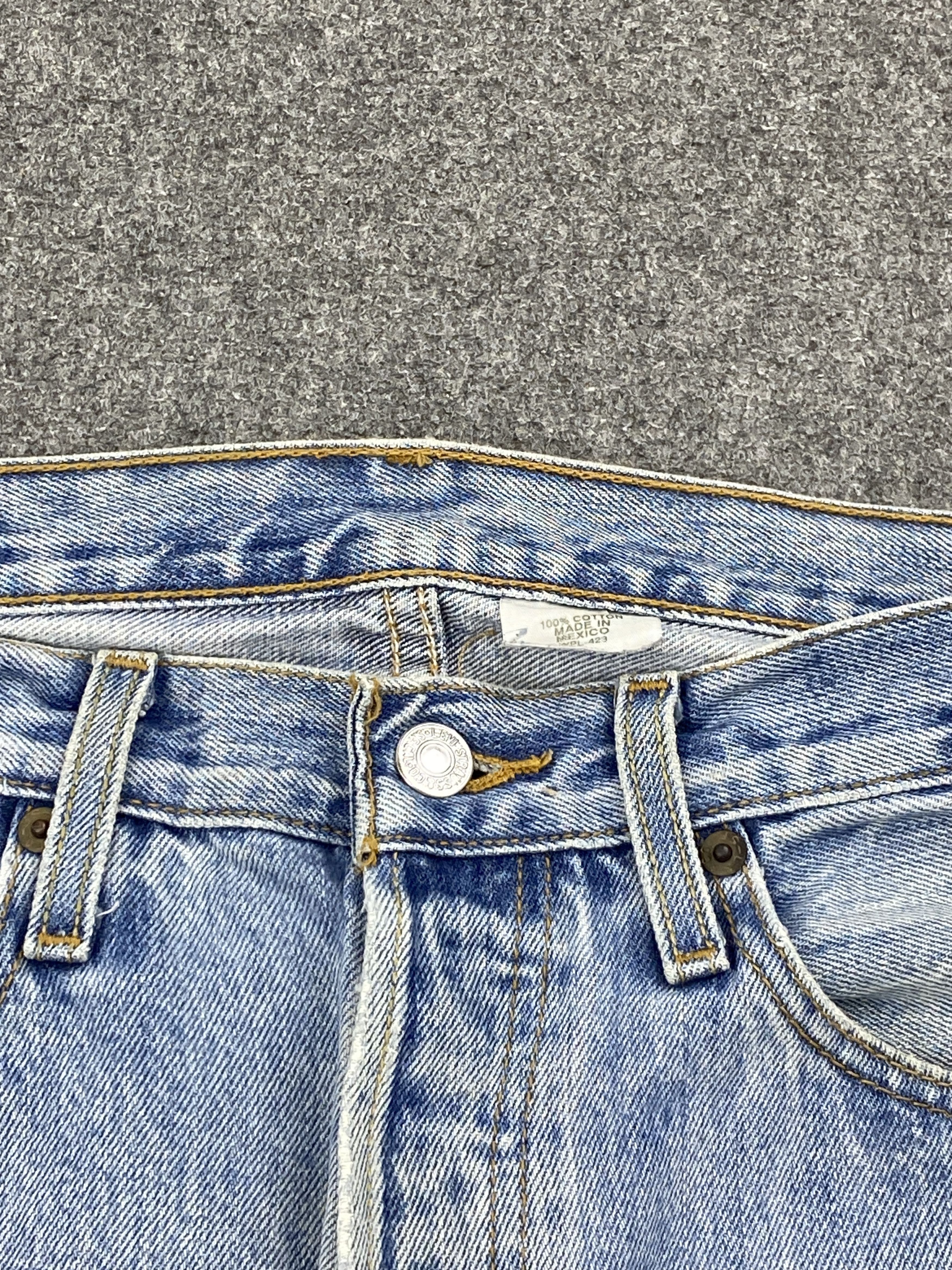 Levi's Vintage Levi's 501 Light Washed Distressed Jeans DP2326 Size US 31 - 7 Thumbnail