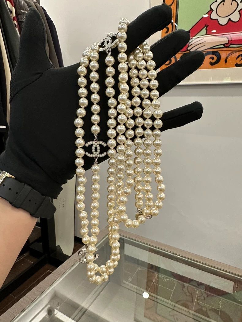 Chanel Chanel Pearl Double C Logo Double-Layer Necklace Size ONE SIZE - 3 Thumbnail