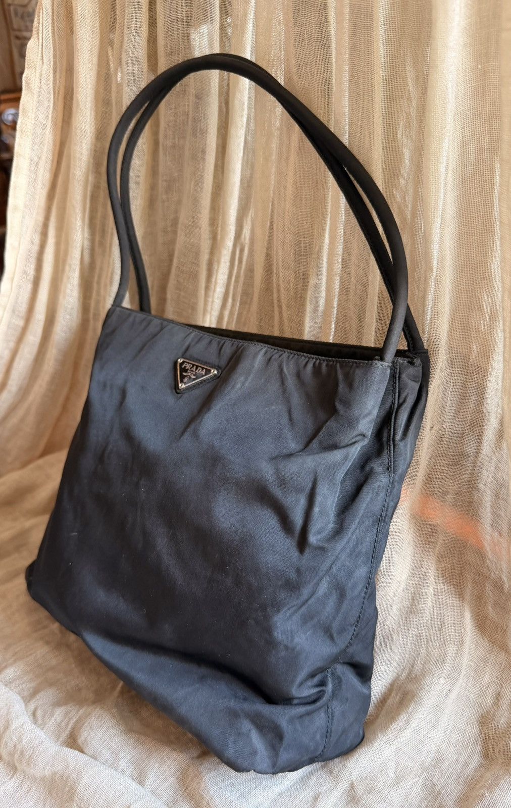 Prada VINTAGE Prada Classic Black Tessuto Nylon Shoulder Bag Size ONE SIZE - 4 Thumbnail
