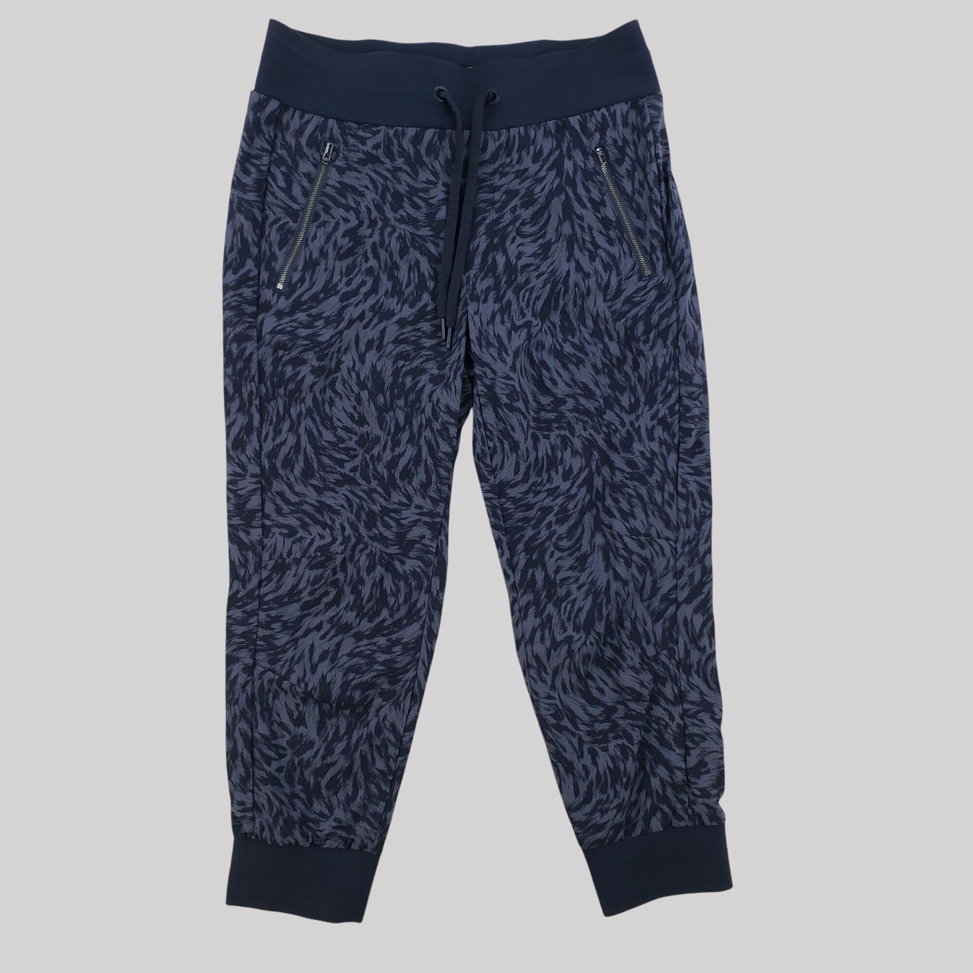 Athleta Athleta Trekkie North Printed Crop 23" Joggers Size 6 Size 28" / US 6 / IT 42 - 2 Thumbnail