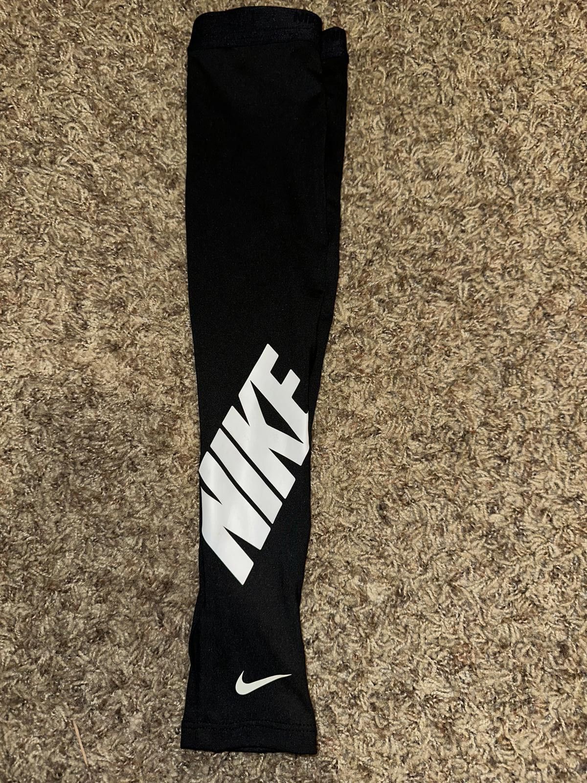 Nike Nike Pro Hyperwarm Graphic Arm Sleeves Women's Workout Size ONE SIZE - 1 Thumbnail