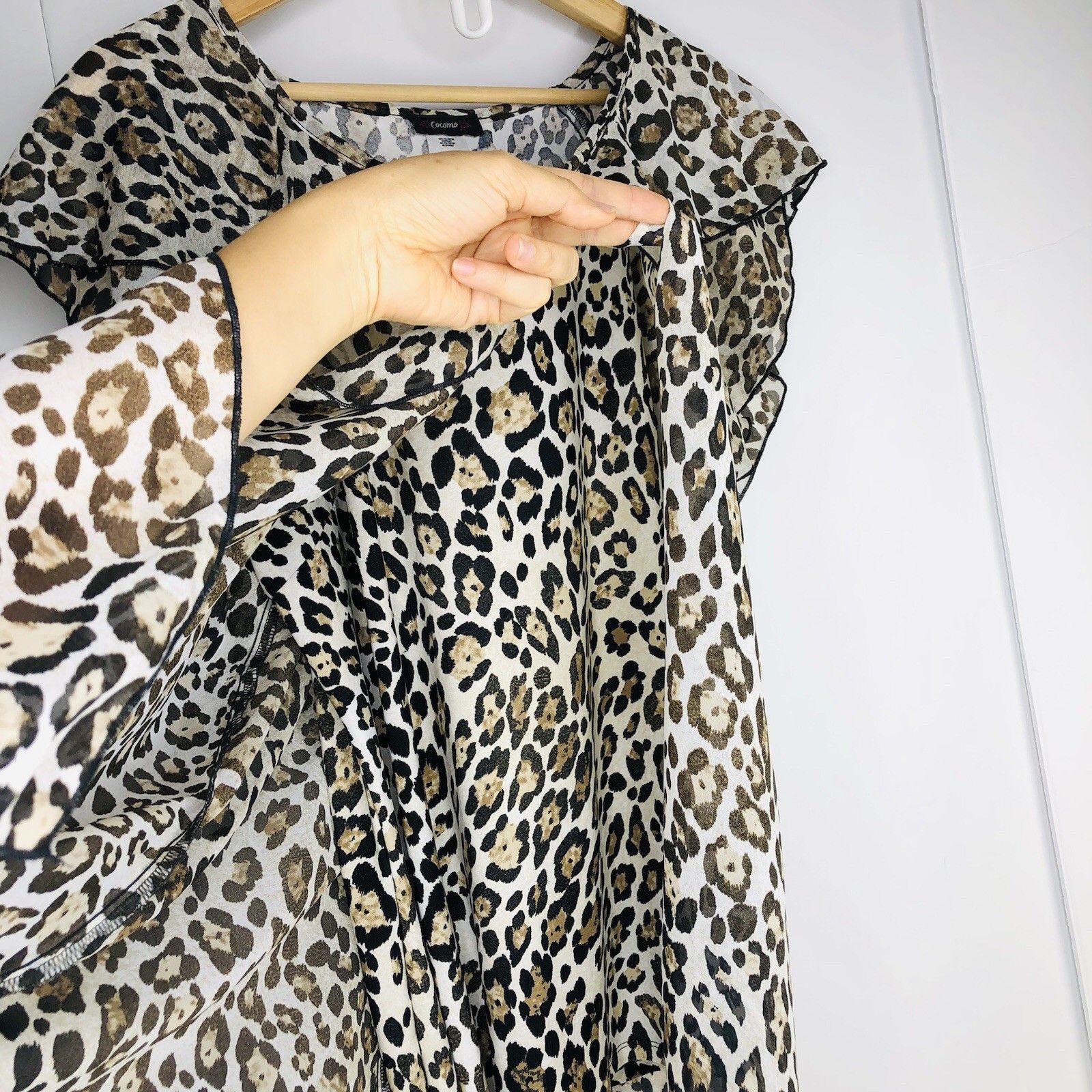 Other Cocomo Leopard Cheetah Print Top Blouse Sz L High-low Size L / US 10 / IT 46 - 7 Thumbnail