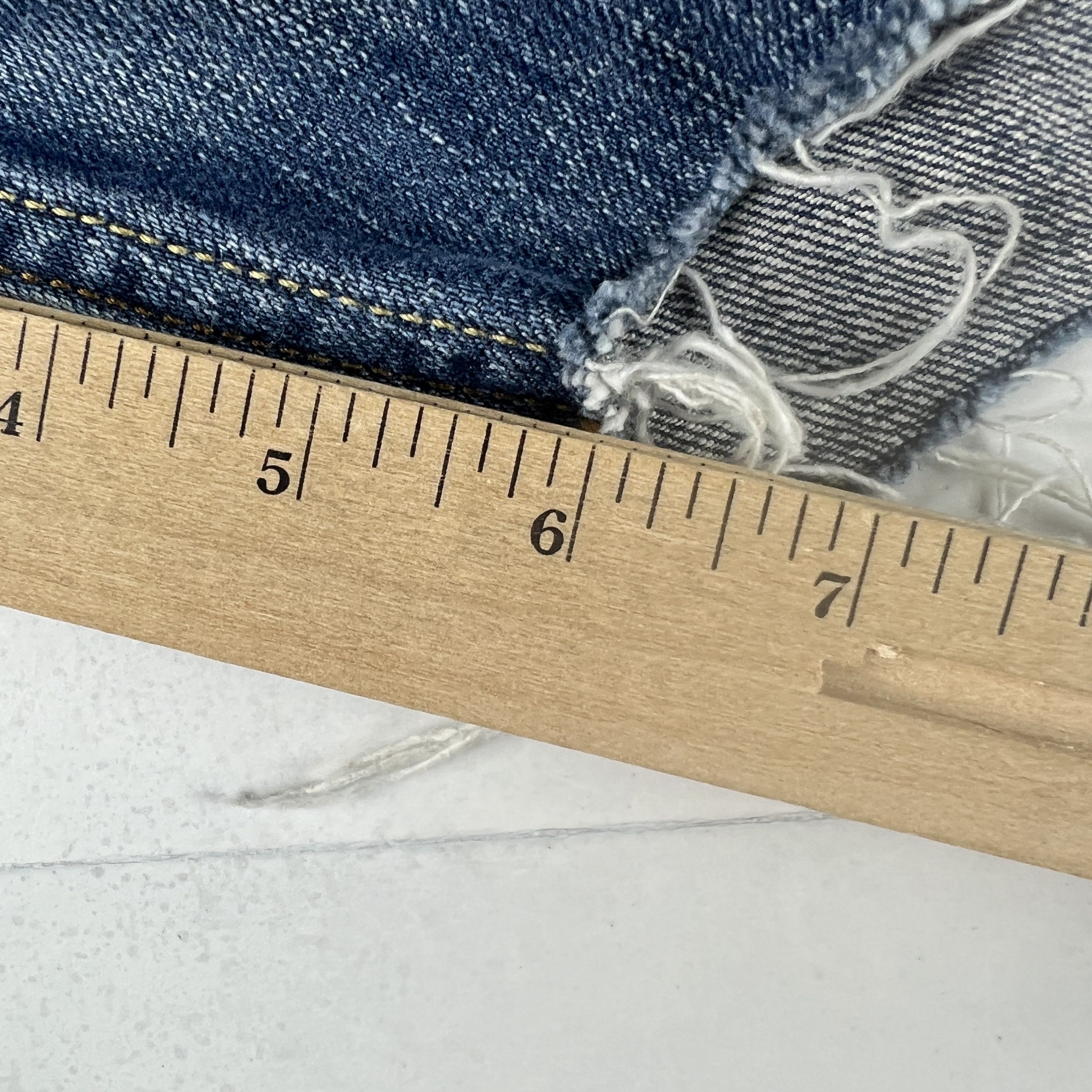Levi's Levi's Jean Shorts 569 Loose Cut Off Faded Denim Jorts Size US 35 - 16 Thumbnail