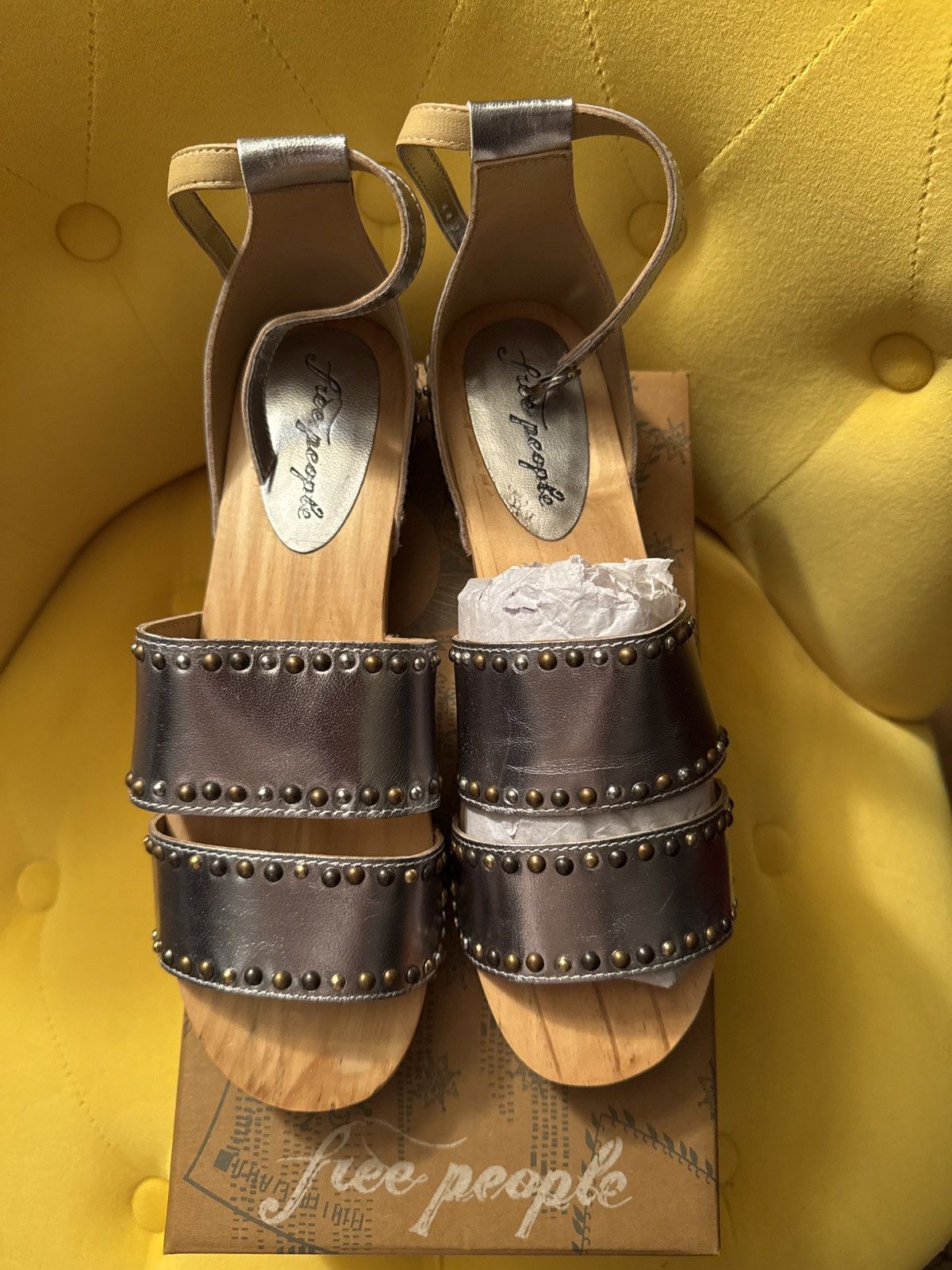 Free People North Shore Clog Size US 9 / IT 39 - 1 Thumbnail