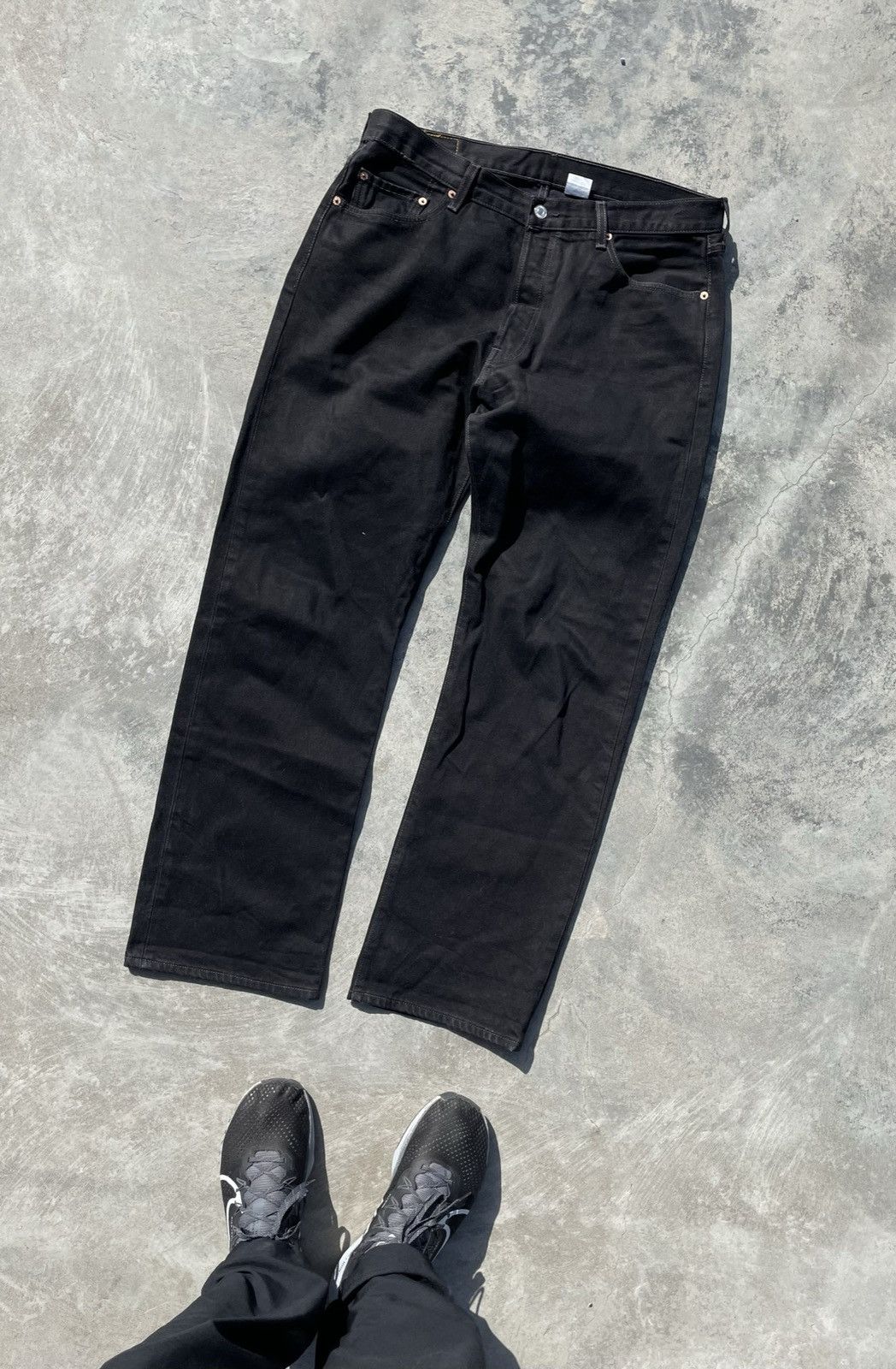 Levi's VINTAGE LEVIS 581 MADE IN BELGIUM DISTRESS JEANS Y2K Size US 32 / EU 48 - 2 Thumbnail