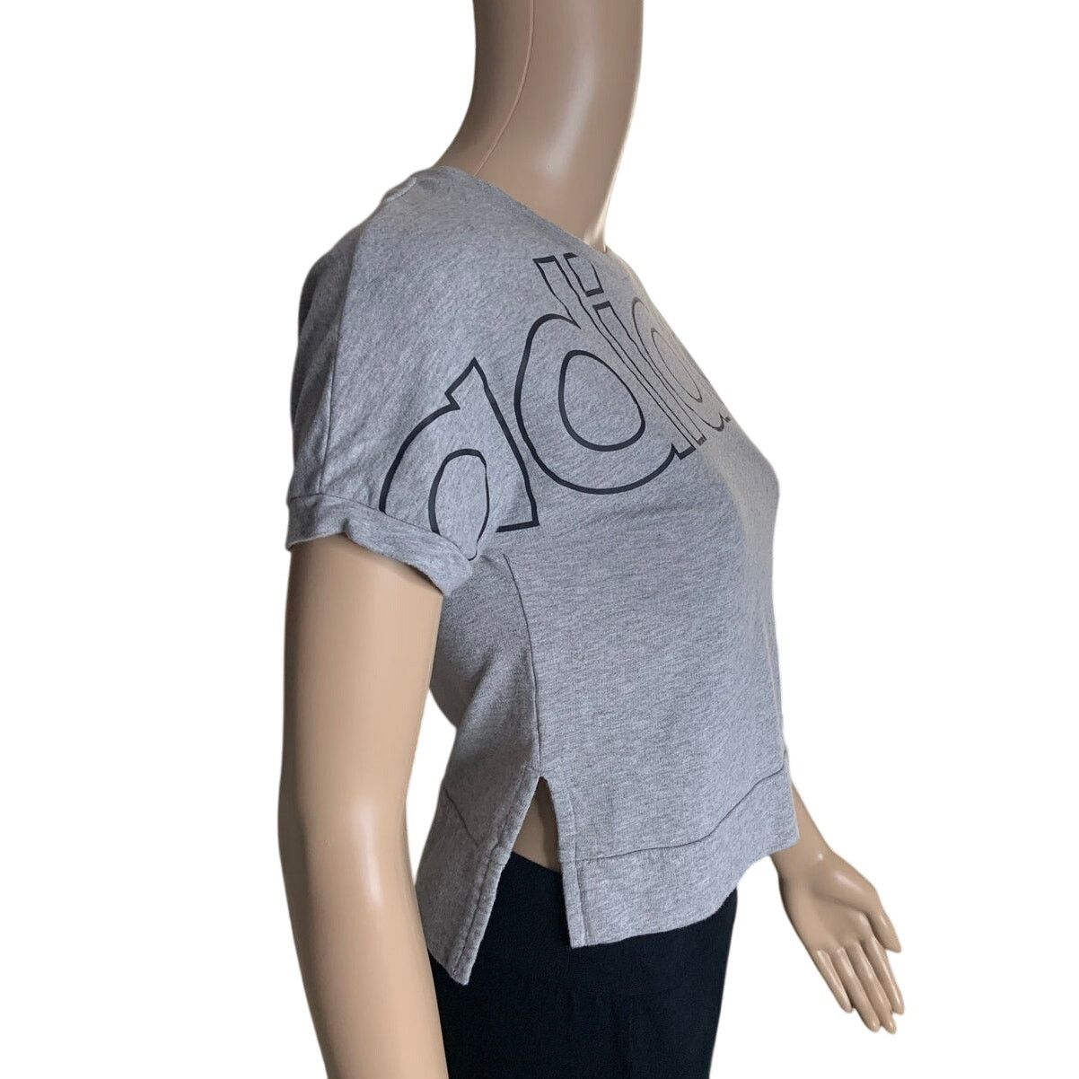 Adidas Adidas Women's Small Graphic Logo Crop Top Short Sleeve Gray Size S / US 4 / IT 40 - 2 Thumbnail