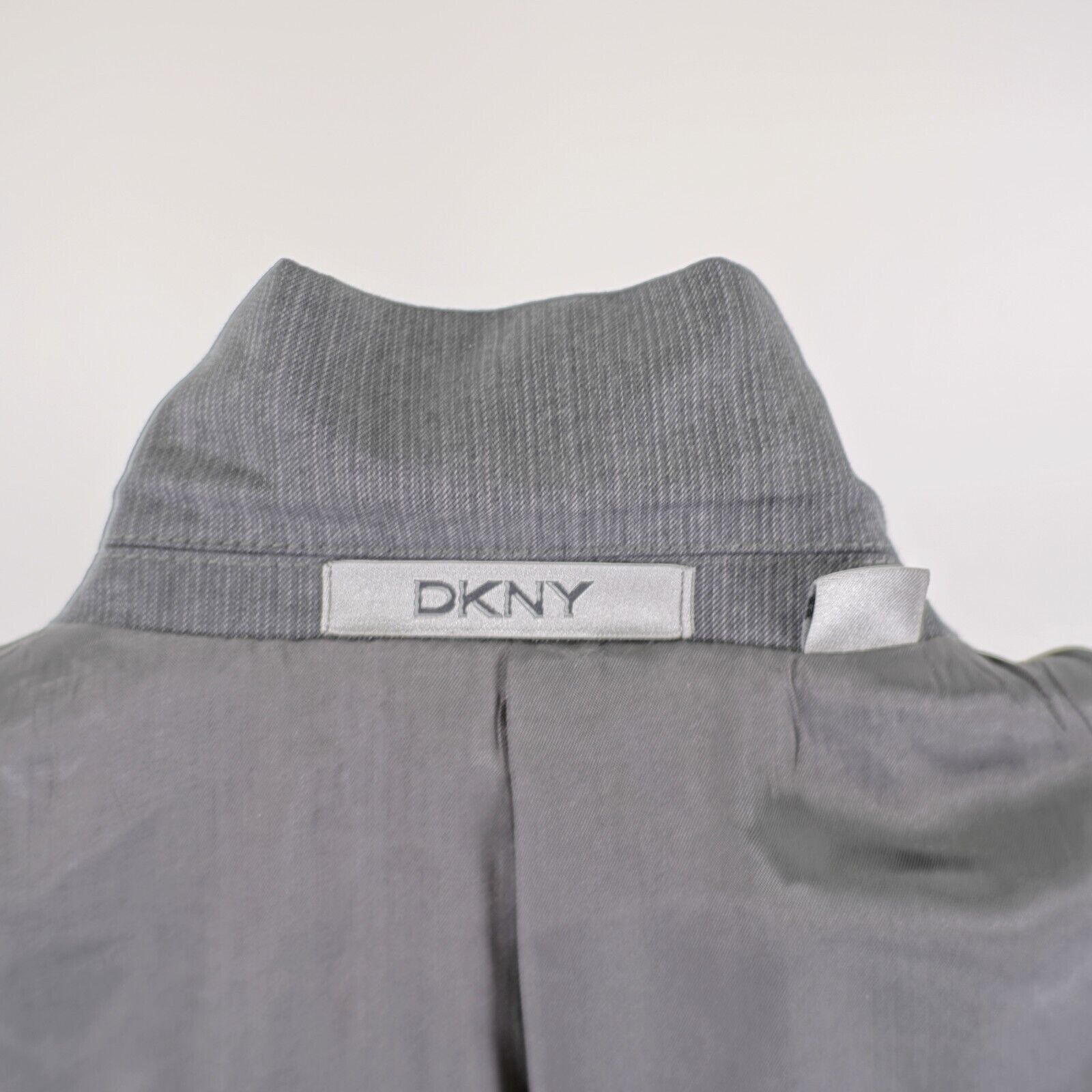 DKNY Dkny 2 Wool Gray Striped 2 Button Piece Suit 40R Or Slim 42R Size 40R - 17 Thumbnail
