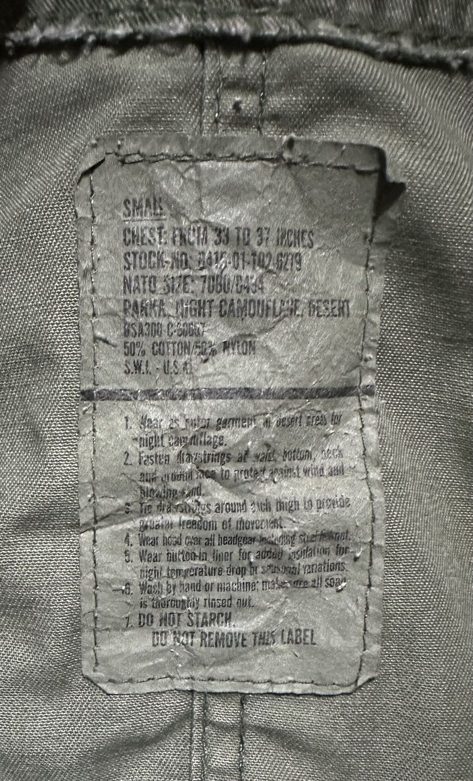 Vintage Vintage Us Army Night Desert Camo Fishtail Parka Jacket Size US S / EU 44-46 / 1 - 5 Thumbnail