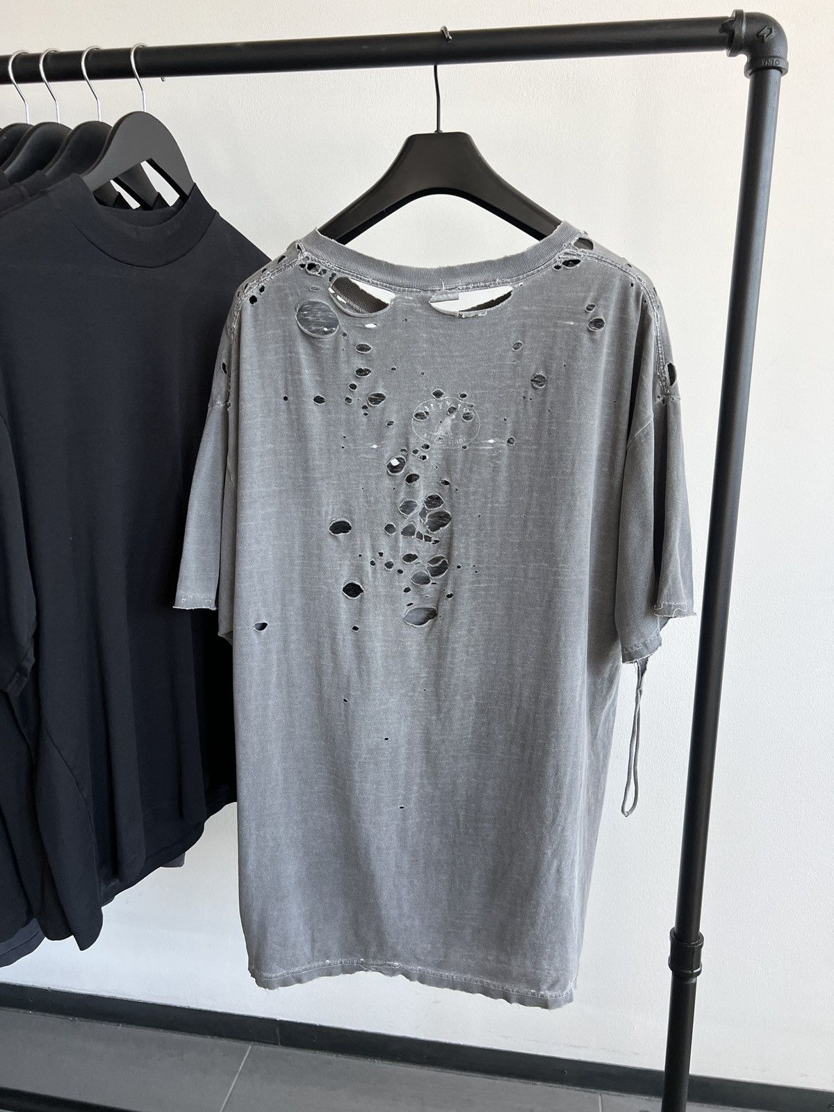 Vintage Vintage Thrashed Faded Distressed Oversized Numbers Tee Size US XL / EU 56 / 4 - 2 Thumbnail