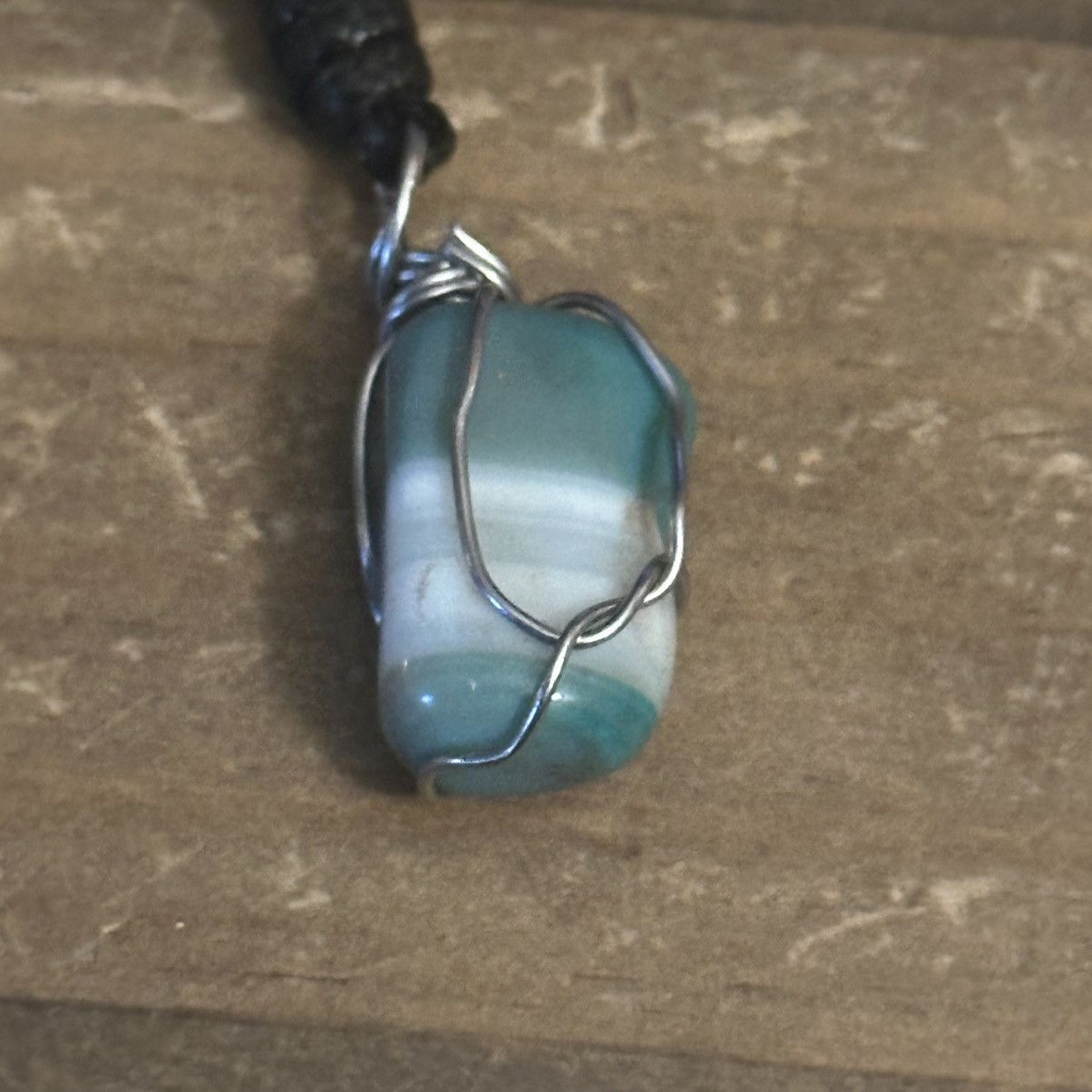Vintage Vintage wire wrapped agate pendant adjustable cord necklace Size ONE SIZE - 3 Thumbnail