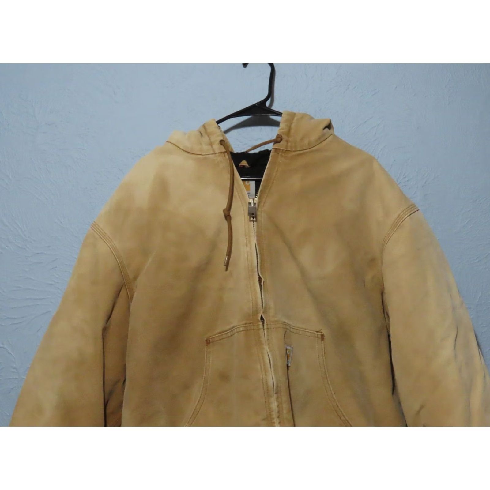 Carhartt Vintage Carhartt J140 Faded Distressed Stained Hooded Active Jacket XL Tan Size US XL / EU 56 / 4 - 4 Thumbnail