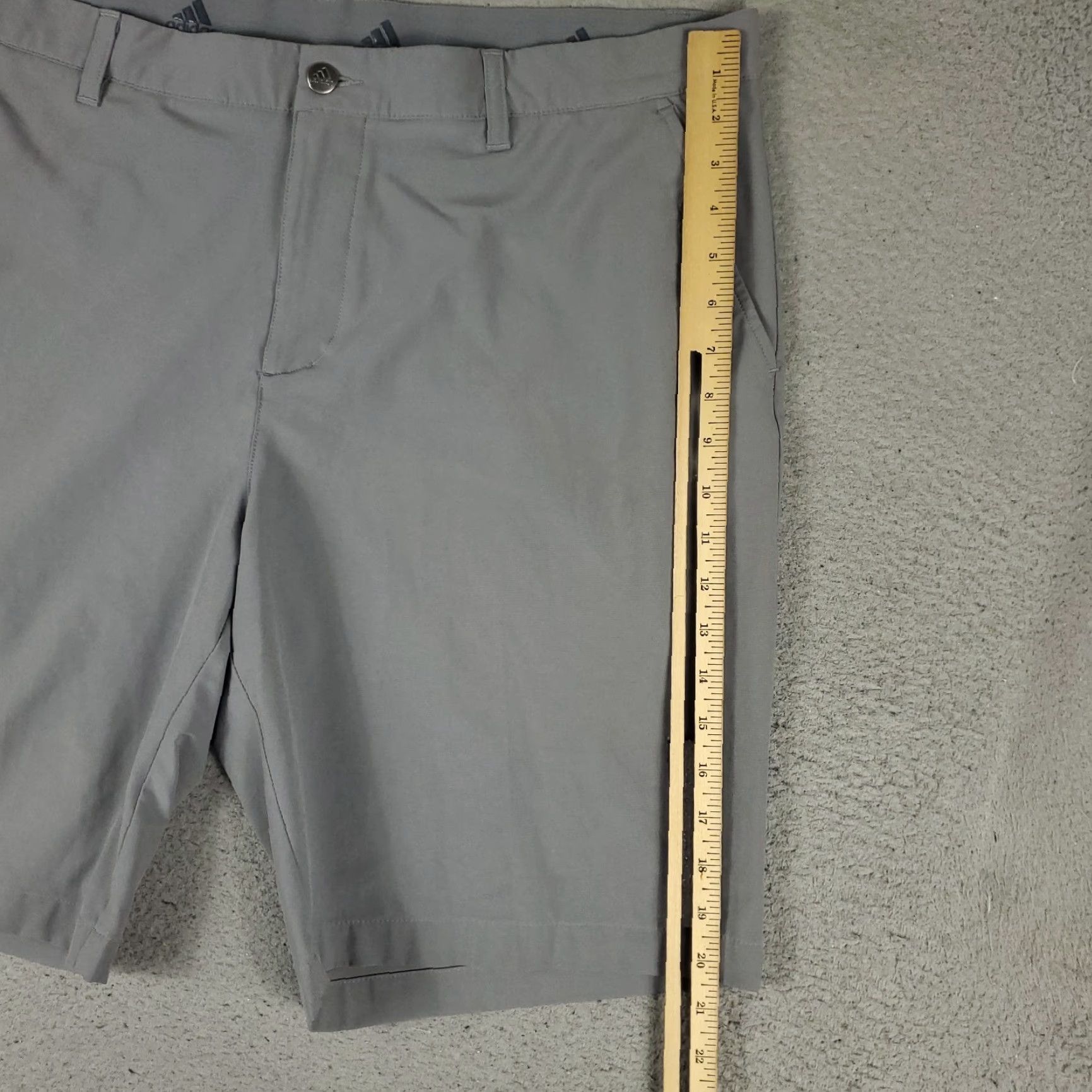 Adidas Adidas Shorts Mens Size 38 Gray Golf Casual Slash Pockets Flat Front Chino Size US 38 / EU 54 - 5 Thumbnail