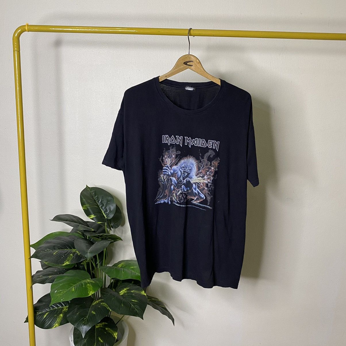 Band Tees × Iron Maiden × Vintage Vintage Y2K Iron Maiden Boot T Shirt Size US XL / EU 56 / 4 - 1 Thumbnail