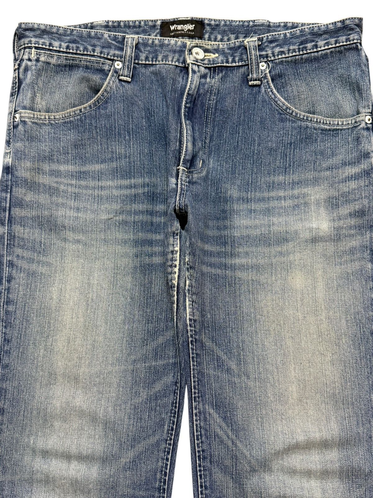 Wrangler Vintage 90s Wrangler Blue Faded Wash Wide Leg Bootcuts Jeans Size US 36 / EU 52 - 3 Thumbnail