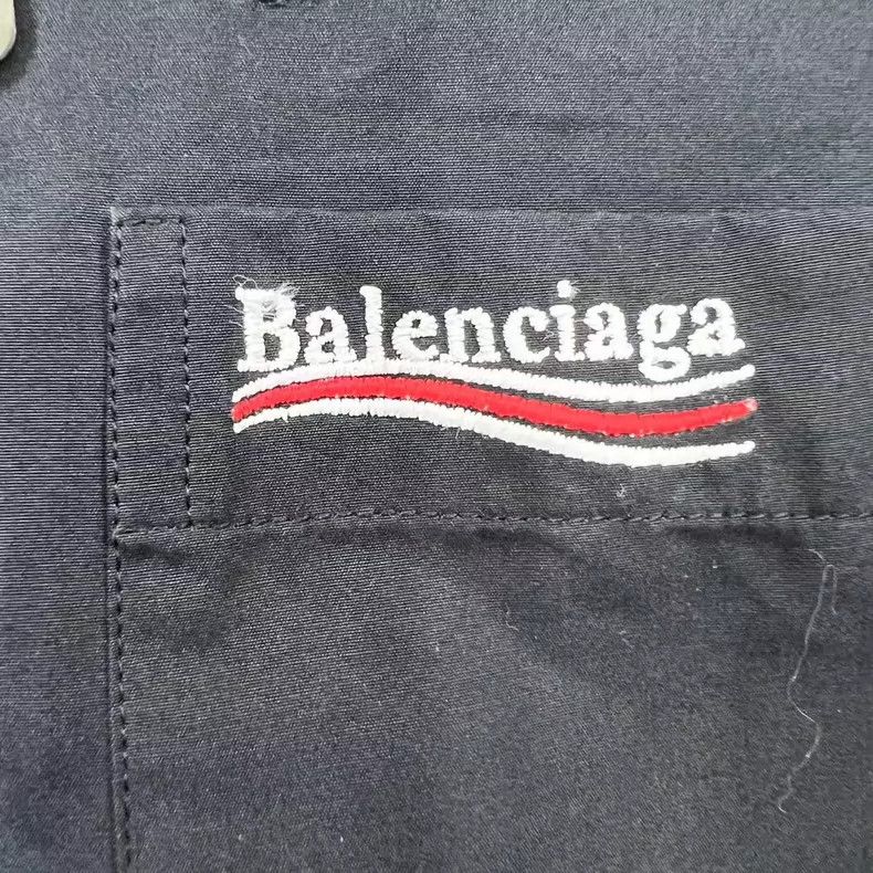 Balenciaga Balenciaga size 38 Sea wave embroidered shirt Size L / US 10 / IT 46 - 2 Thumbnail