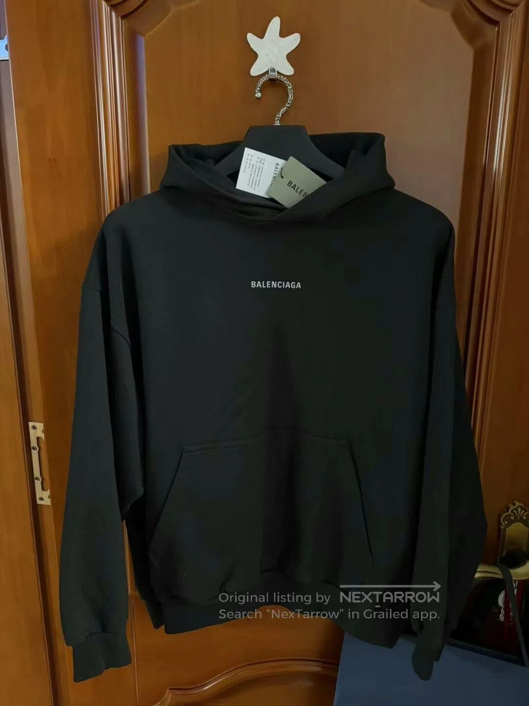 Balenciaga balenciaga reflective logo black sweatshirt. Size US S / EU 44-46 / 1 - 1 Thumbnail