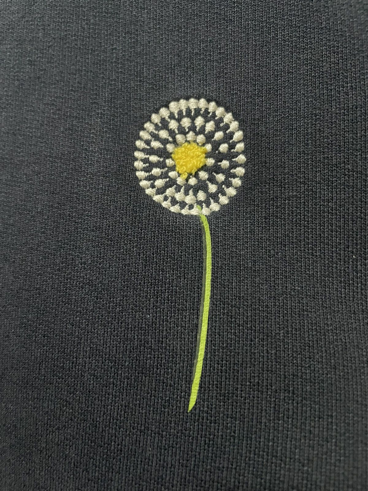 Sandro Sandro Dandelion Crew Sweatshirt Size L Rare Size US L / EU 52-54 / 3 - 5 Thumbnail