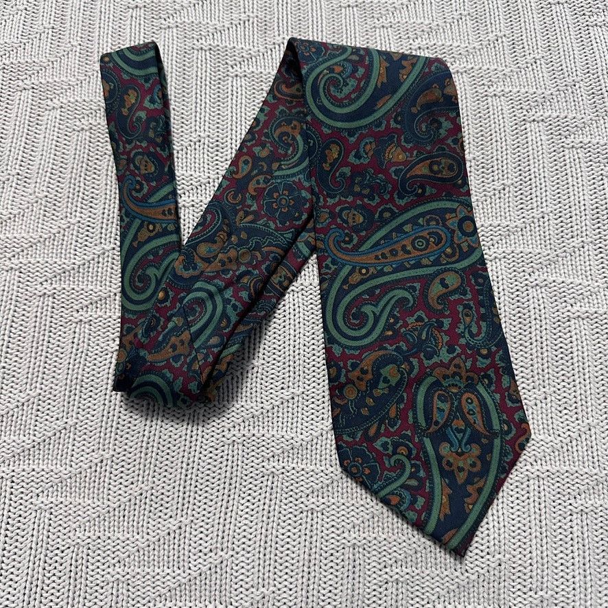 Vintage Vintage Addison on Madison maroon paisley silk tie Size ONE SIZE - 1 Thumbnail