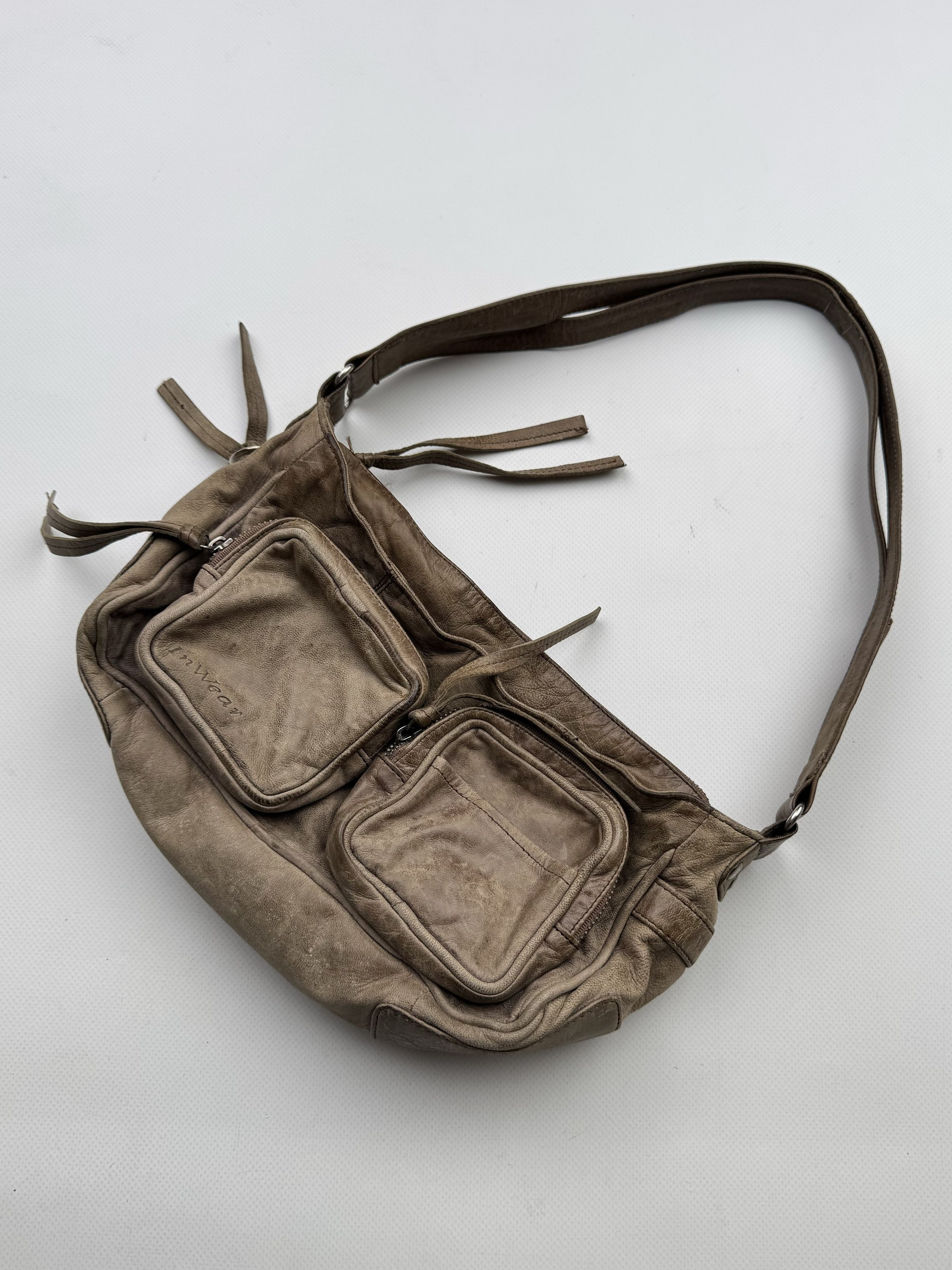 Vintage 90's Leather Multi-Pocket Bag C444(V4)E2 Size ONE SIZE - 1 Thumbnail