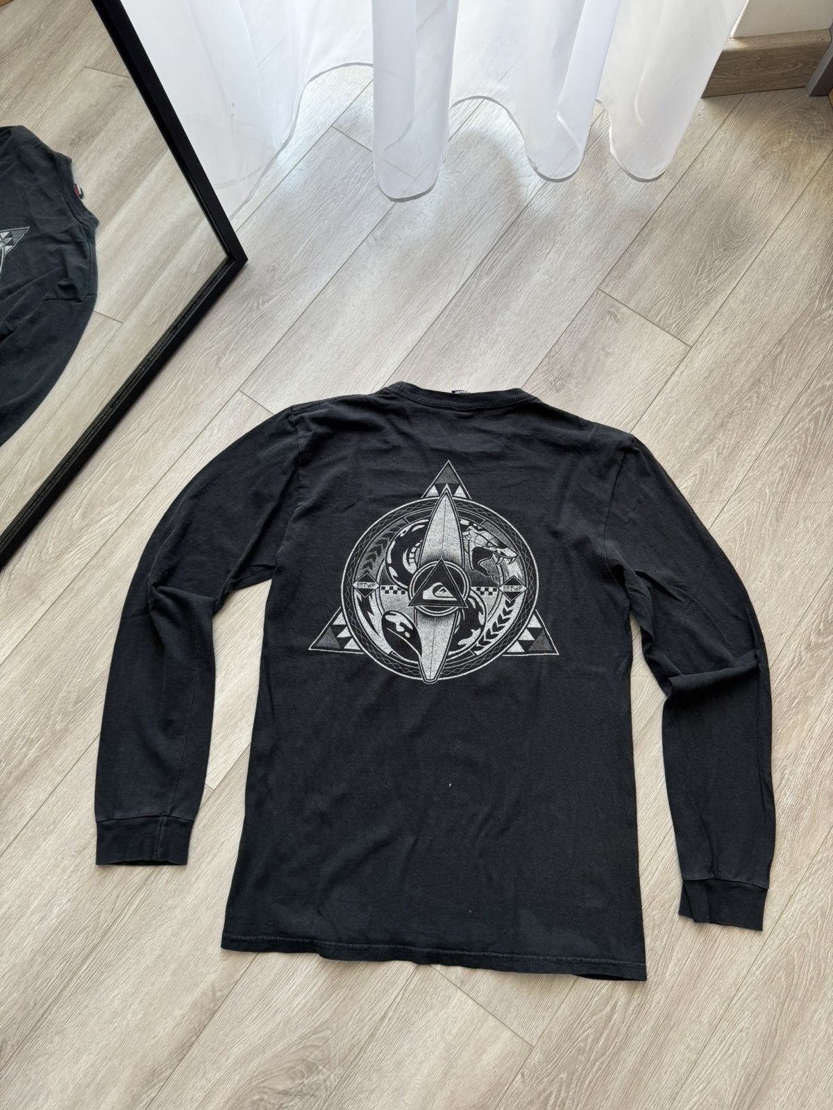 Quiksilver × Vintage 🇺🇸 Vintage 90s QUIKSILVER Long Sleeve T Shirt Surf Skate USA Size US S / EU 44-46 / 1 - 1 Thumbnail