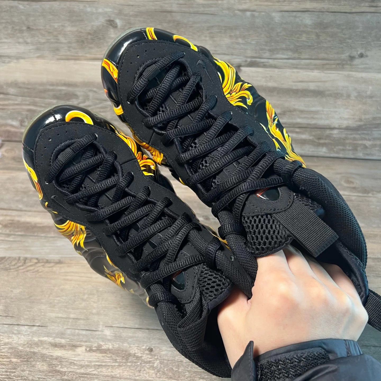 Supreme Supreme x Nike Air Foamposite One Black Straw 42.5 Size US 9.5 / EU 42-43 - 5 Thumbnail