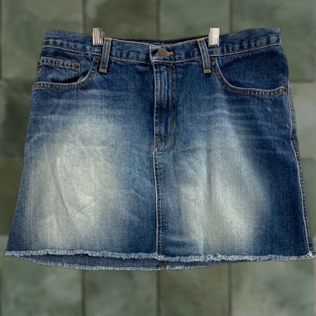 Abercrombie & Fitch Abercrombie & Fitch Denim Skirt Women 8 Knee Length Mini Blue USA Made Size 30" / US 8 / IT 44 - 1 Thumbnail