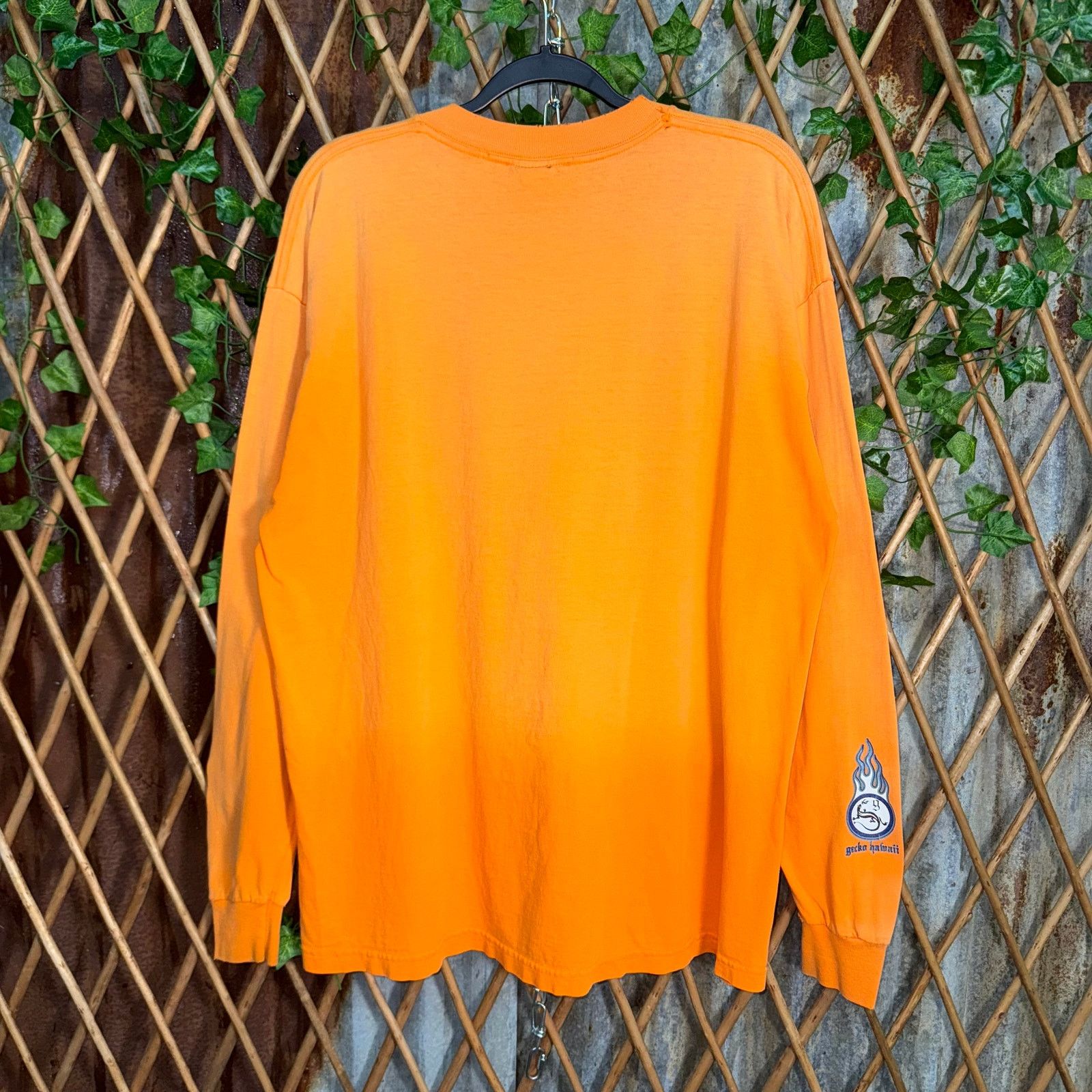 Vintage Vintage Y2K gecko Hawaii 1990s flame surf skate LS T-shirt Size US XL / EU 56 / 4 - 2 Thumbnail