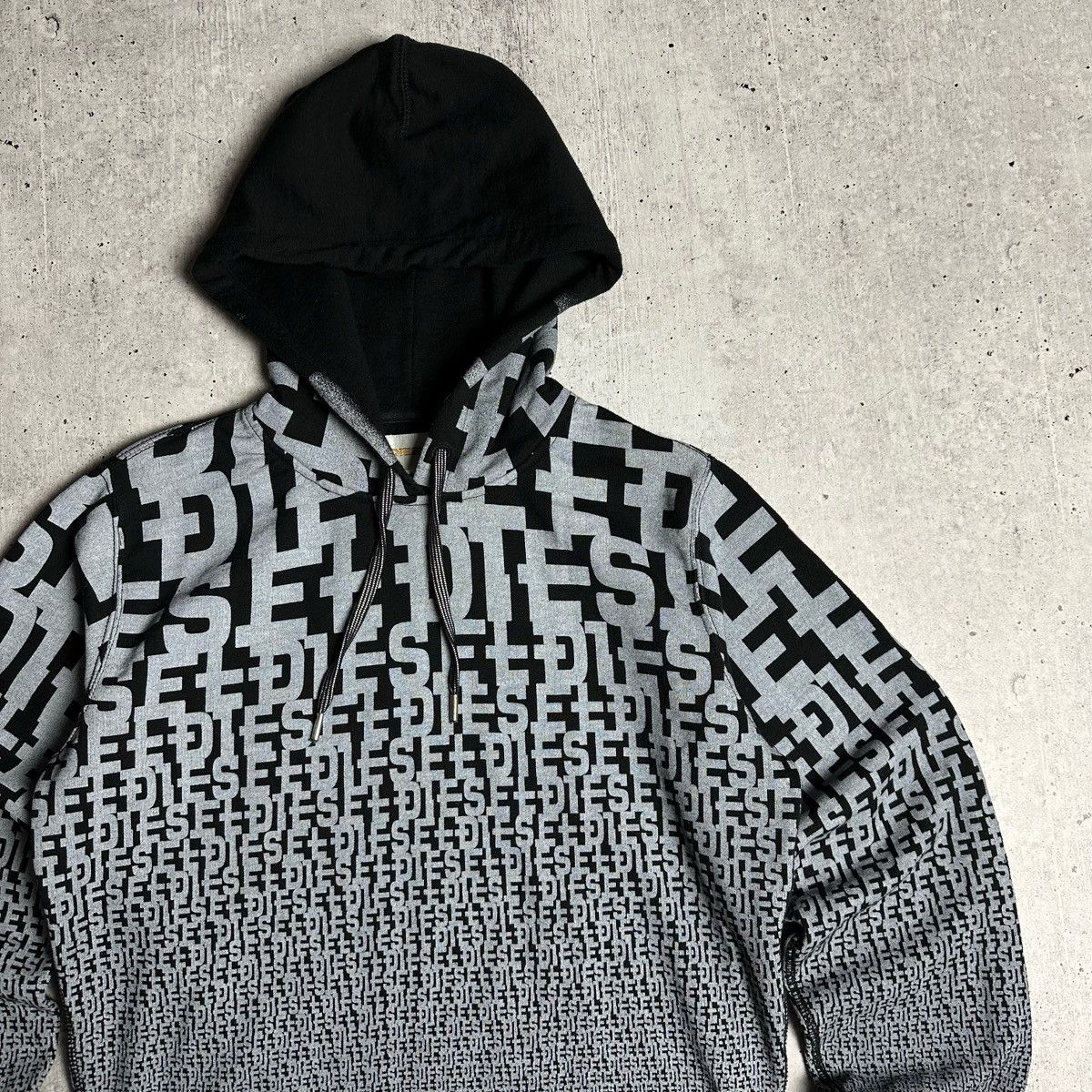 Designer × Diesel × Vintage Diesel Logo Monogram Vintage Hoodie Size M Size US M / EU 48-50 / 2 - 2 Thumbnail