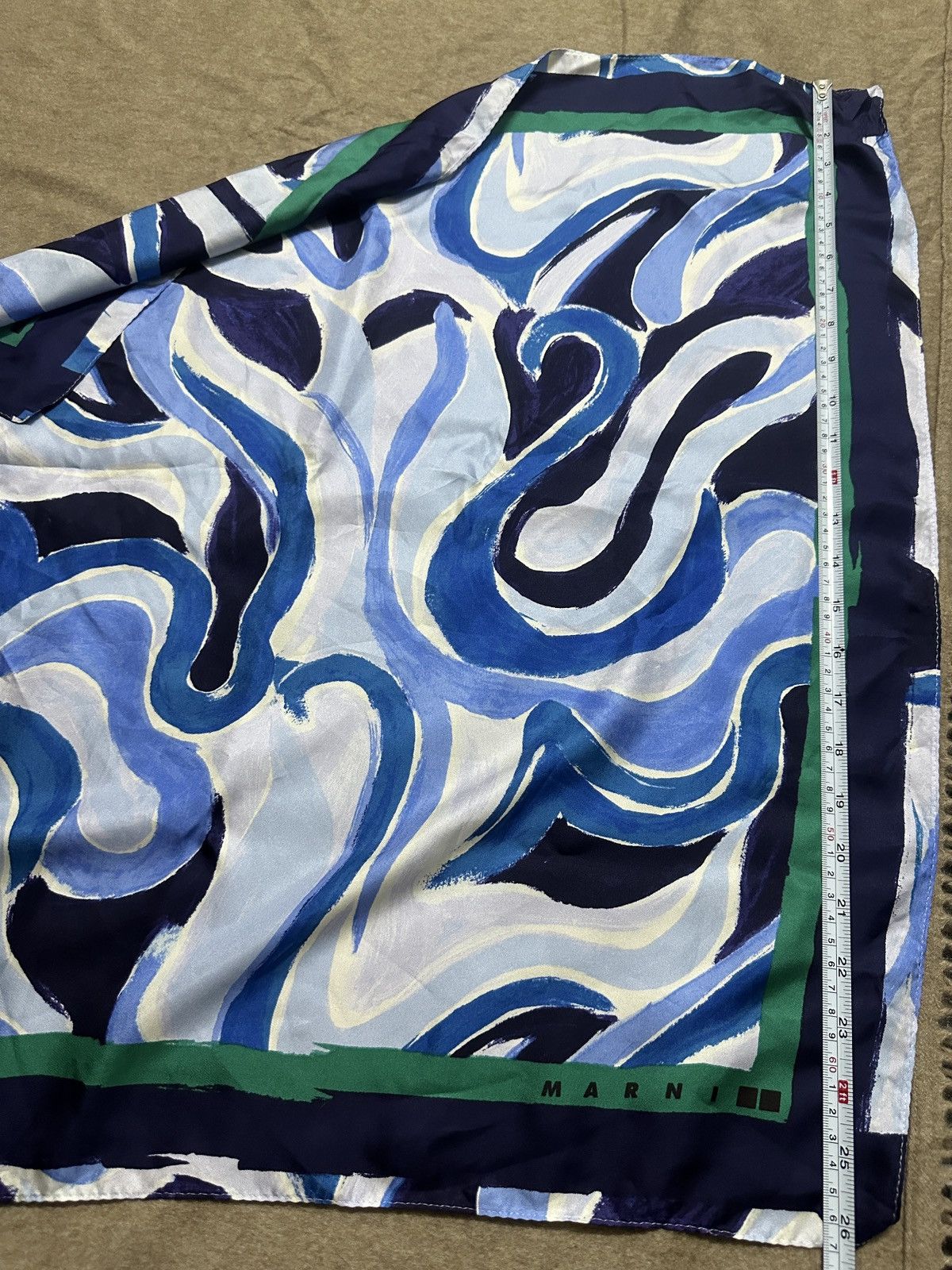Marni AW22 Marni x Uniqlo Abstract Silk Scarf (Winter Collection) Size ONE SIZE - 2 Thumbnail