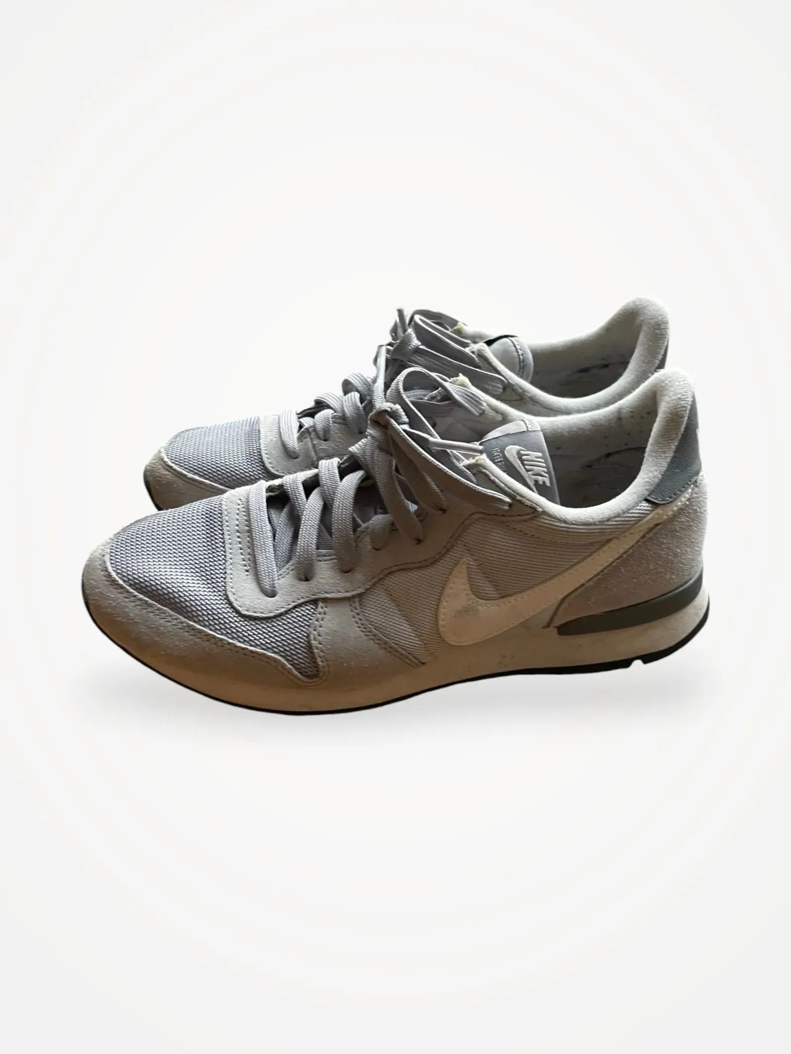 Nike Nike Nike Sneakers Size US 10 / IT 40 - 1 Thumbnail