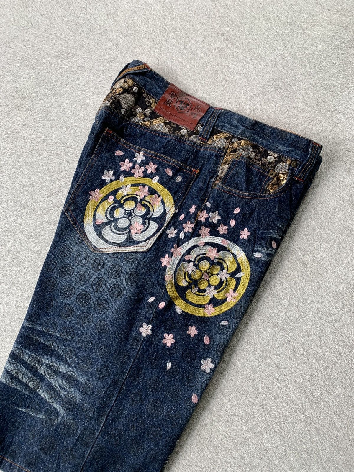 Karakuri Tamashii The Japanese Tradition Embroidered Jorts Pants Size US 36 / EU 52 - 6 Thumbnail